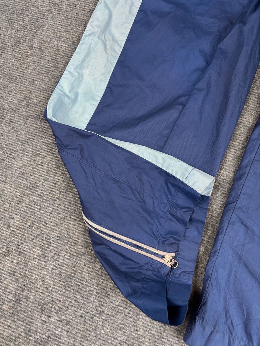 Vintage Y2K Nike Track Pants Women's Size S Double Blue Swoosh Ankle Zip Windbreakers Wide Leg