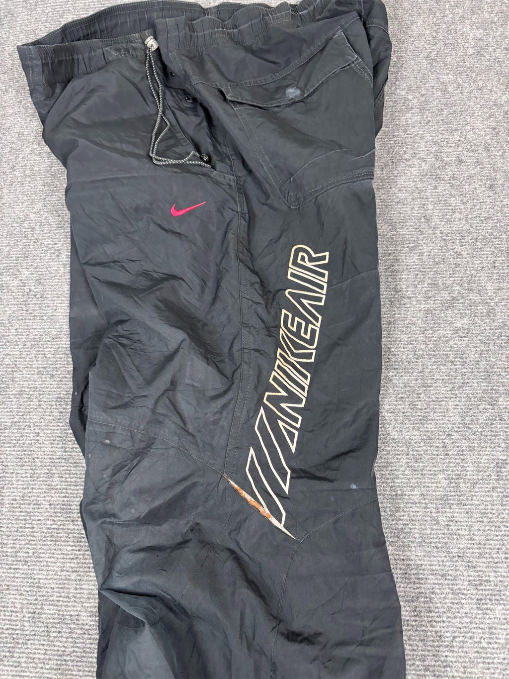 Vintage Y2K Nike Track Pants Women's L Black Red White Spell Out Ankle Zip Windbreakers Straight Leg