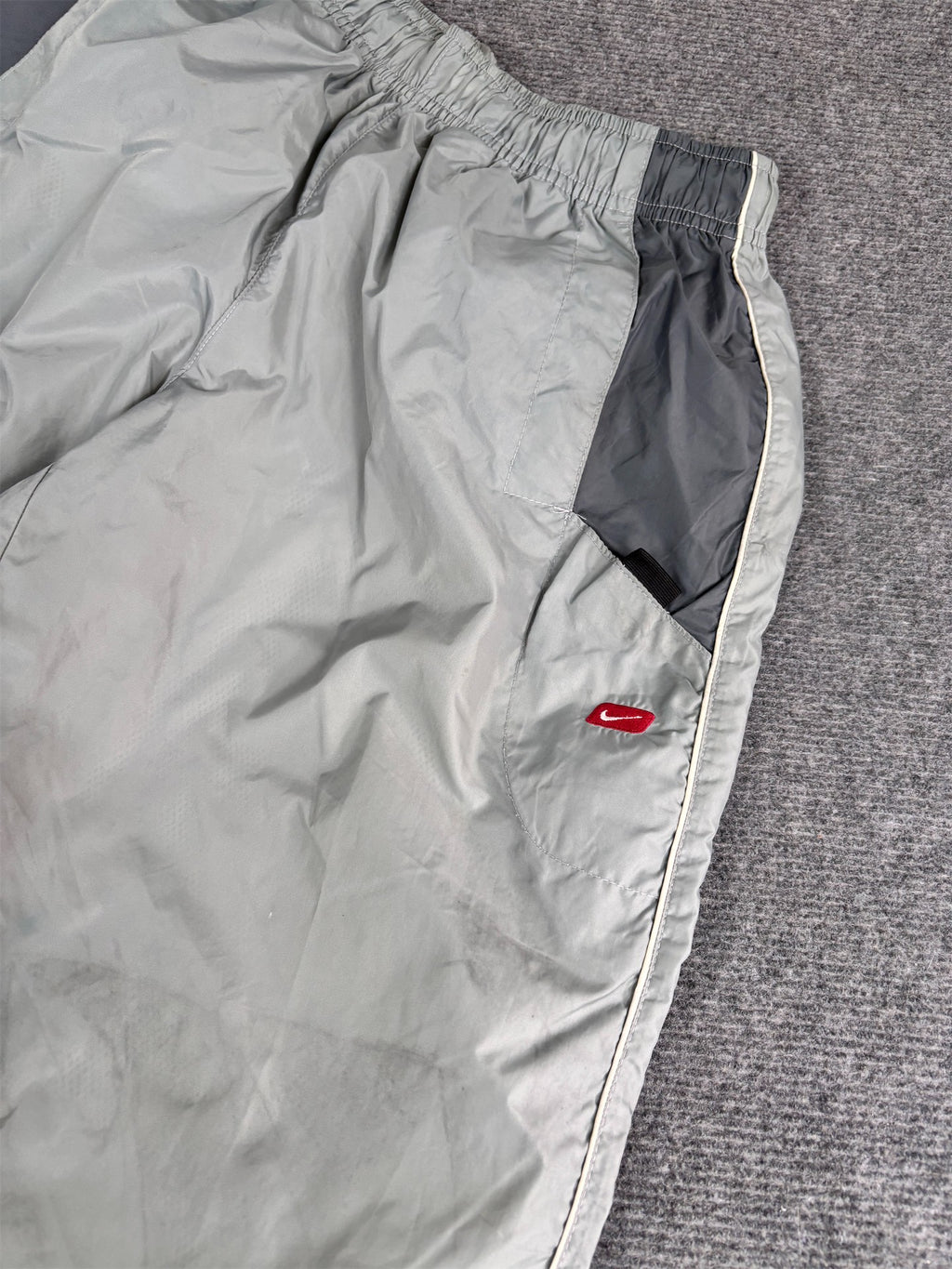 Vintage Y2K Nike Track Pants Men's S Grey White Piping Grey Panel Red Badge Logo Wide Leg