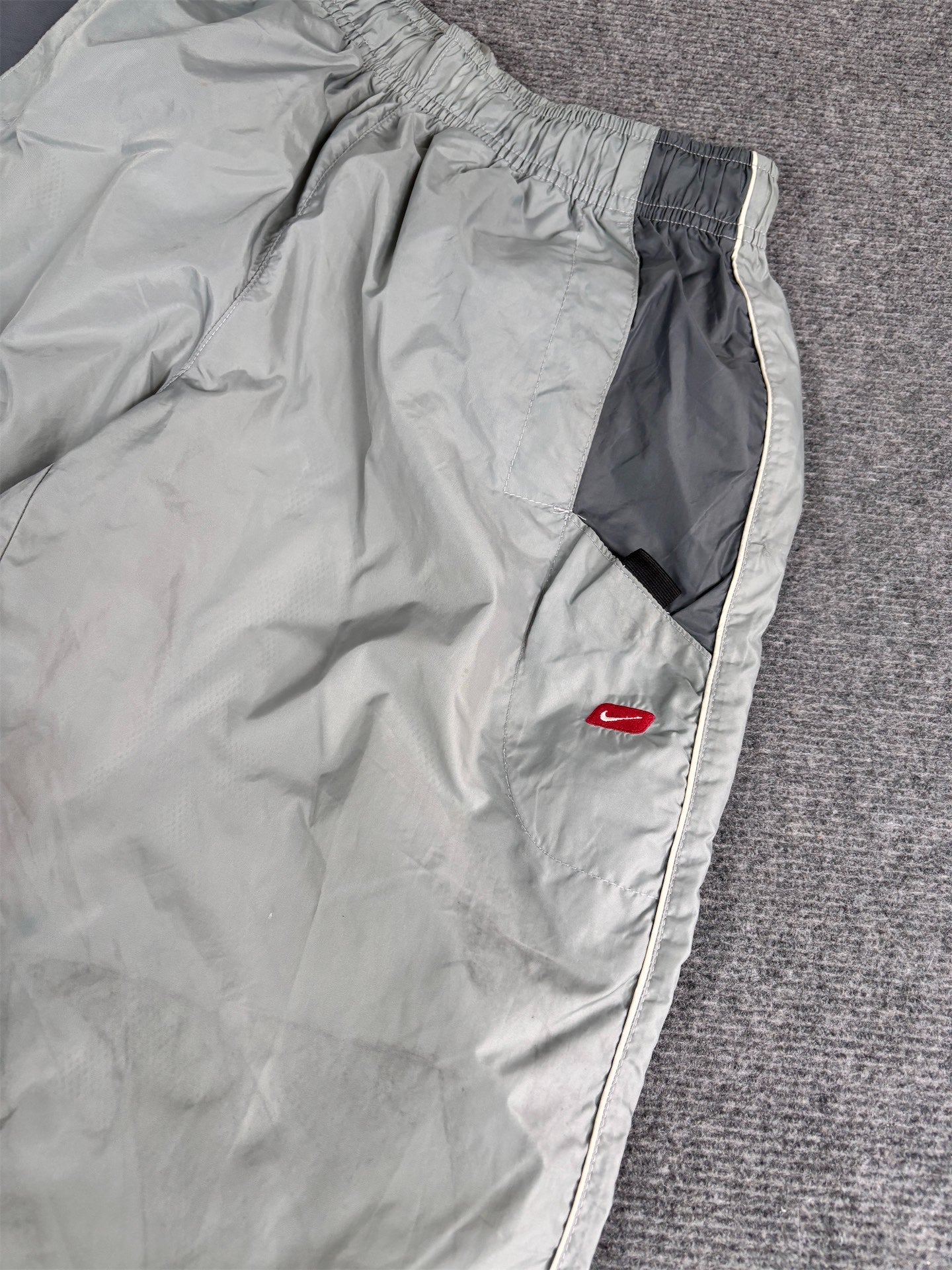 Vintage Y2K Nike Track Pants Men's S Grey White Piping Grey Panel Red Badge Logo Wide Leg