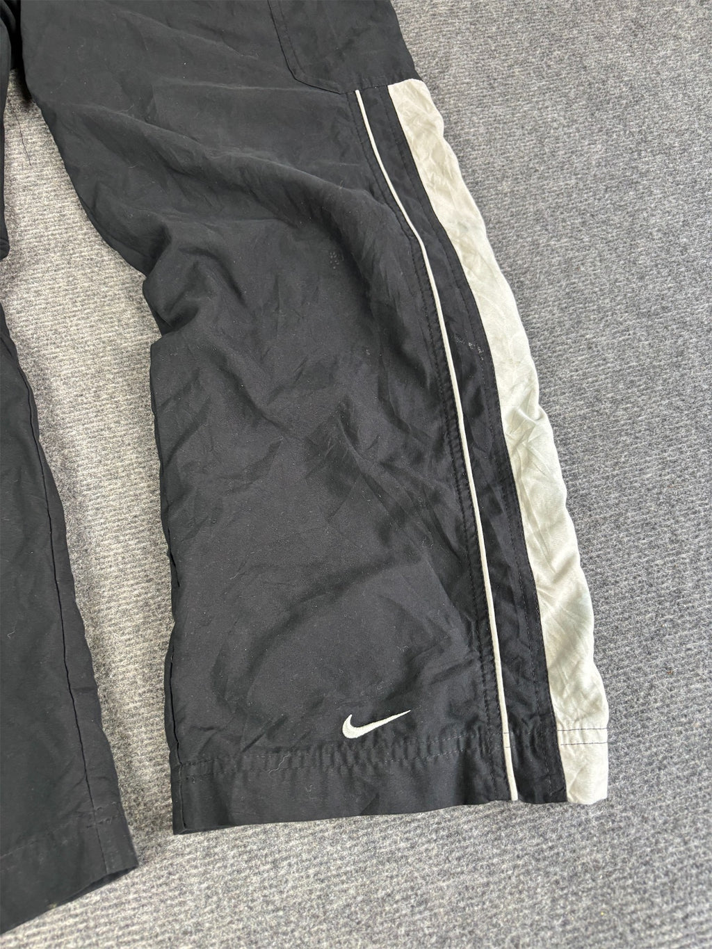Vintage Y2K Nike Cargo Track Pants Men's M Black Grey Panels White Piping Ankle Swoosh Baggy
