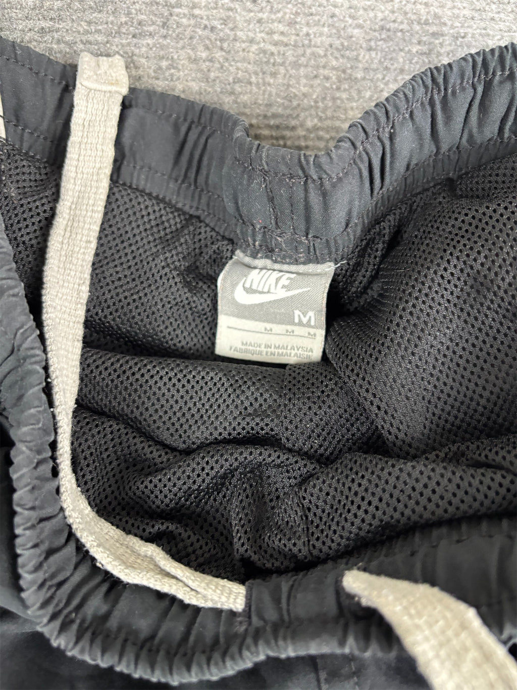 Vintage Y2K Nike Cargo Track Pants Men's M Black Grey Panels White Piping Ankle Swoosh Baggy