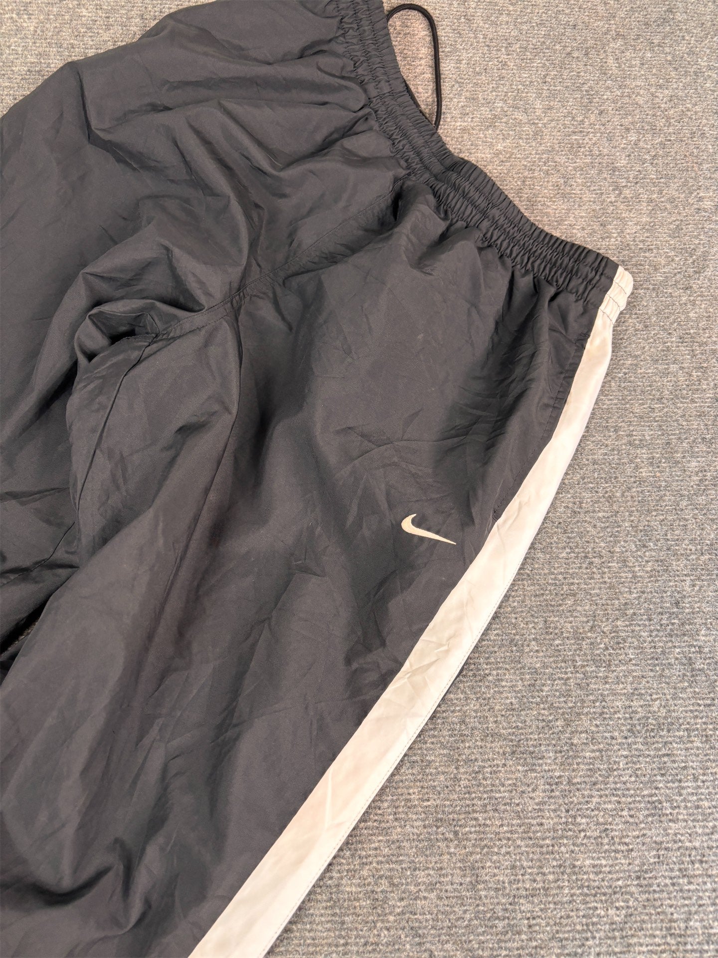 Classic Nike Track Pants Men's M Black Panels White Swoosh Ankle Zips Wide Leg