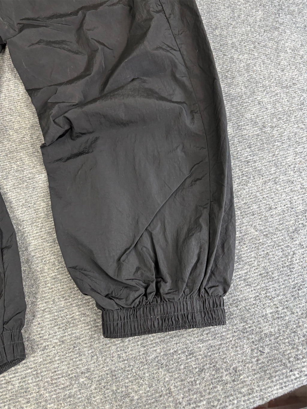 Classic Nike Track Pants Men's L Black White Swoosh Cuffed Ankles Tapered