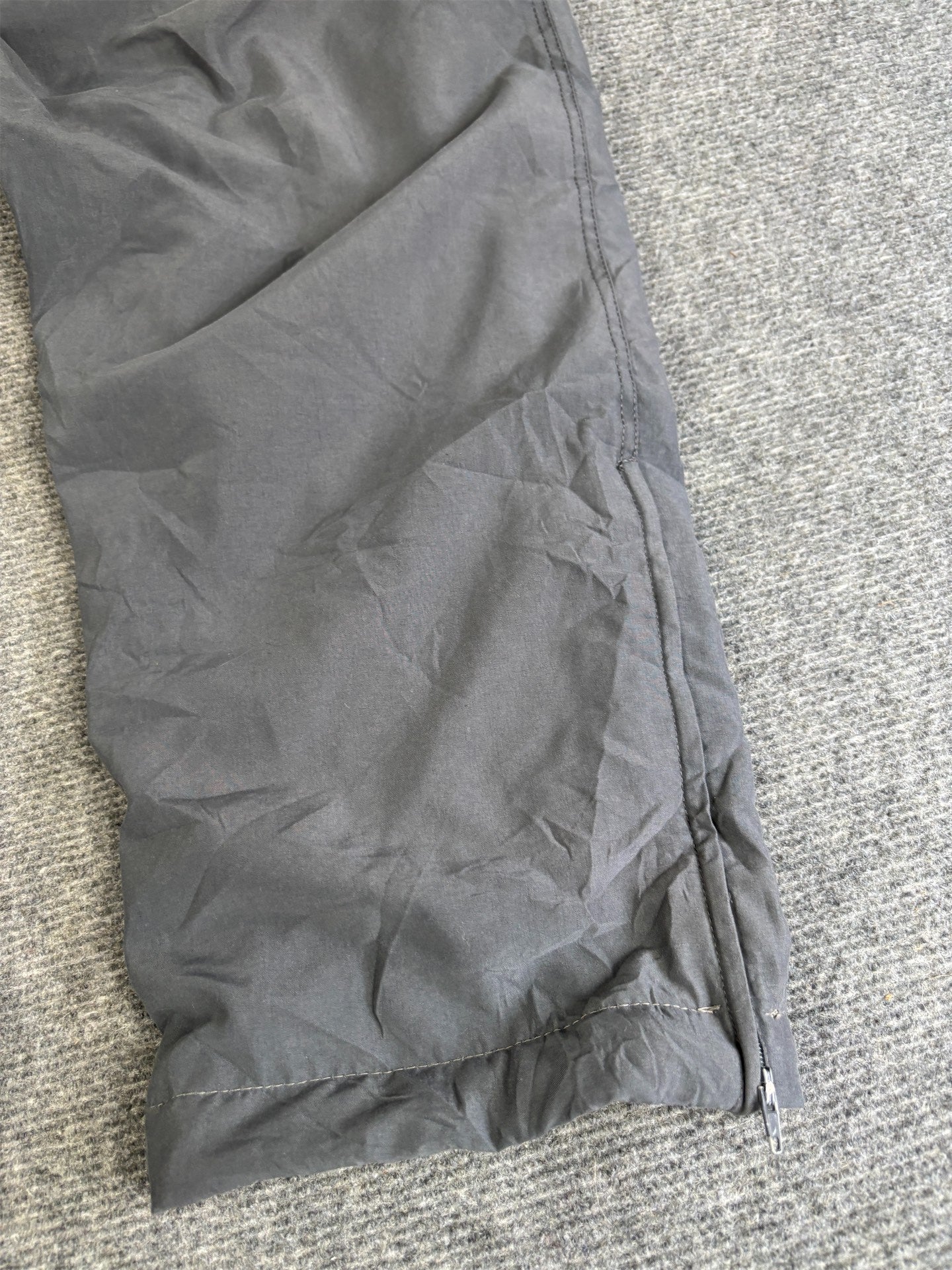 Vintage Y2K Nike Track Pants Men's L Grey Light Grey Swoosh Zip Pockets and Ankles Straight Leg