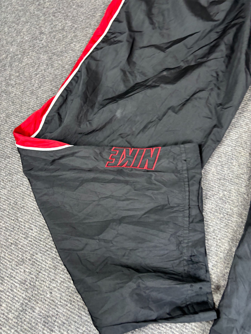 Vintage Y2K Nike Track Pants Men's L Black Grey Piping Red Panel Spell Out Swoosh Ankle Zips Wide Leg