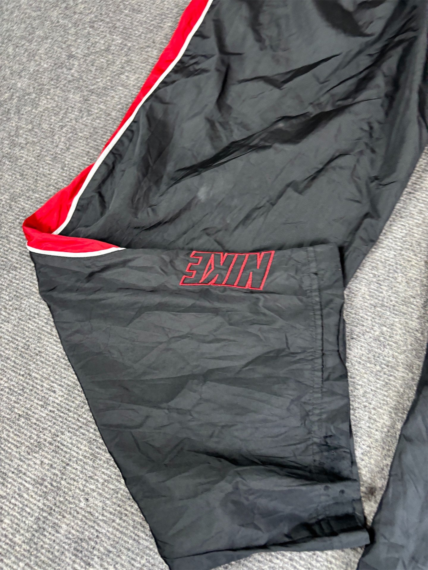 Vintage Y2K Nike Track Pants Men's L Black Grey Piping Red Panel Spell Out Swoosh Ankle Zips Wide Leg