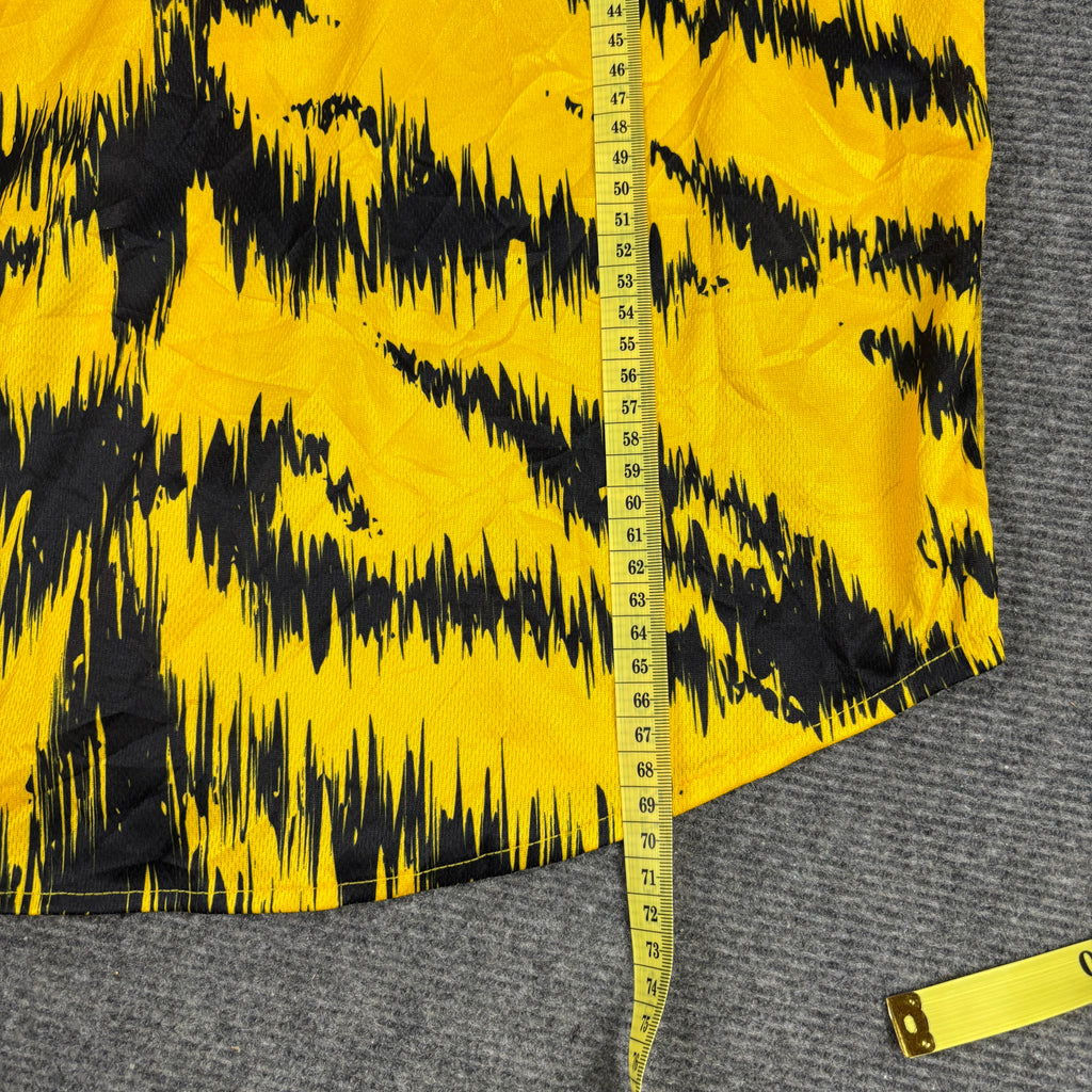 Hanshin Tigers Japanese Baseball Jersey Men's Medium Yellow Cat Face Graphic