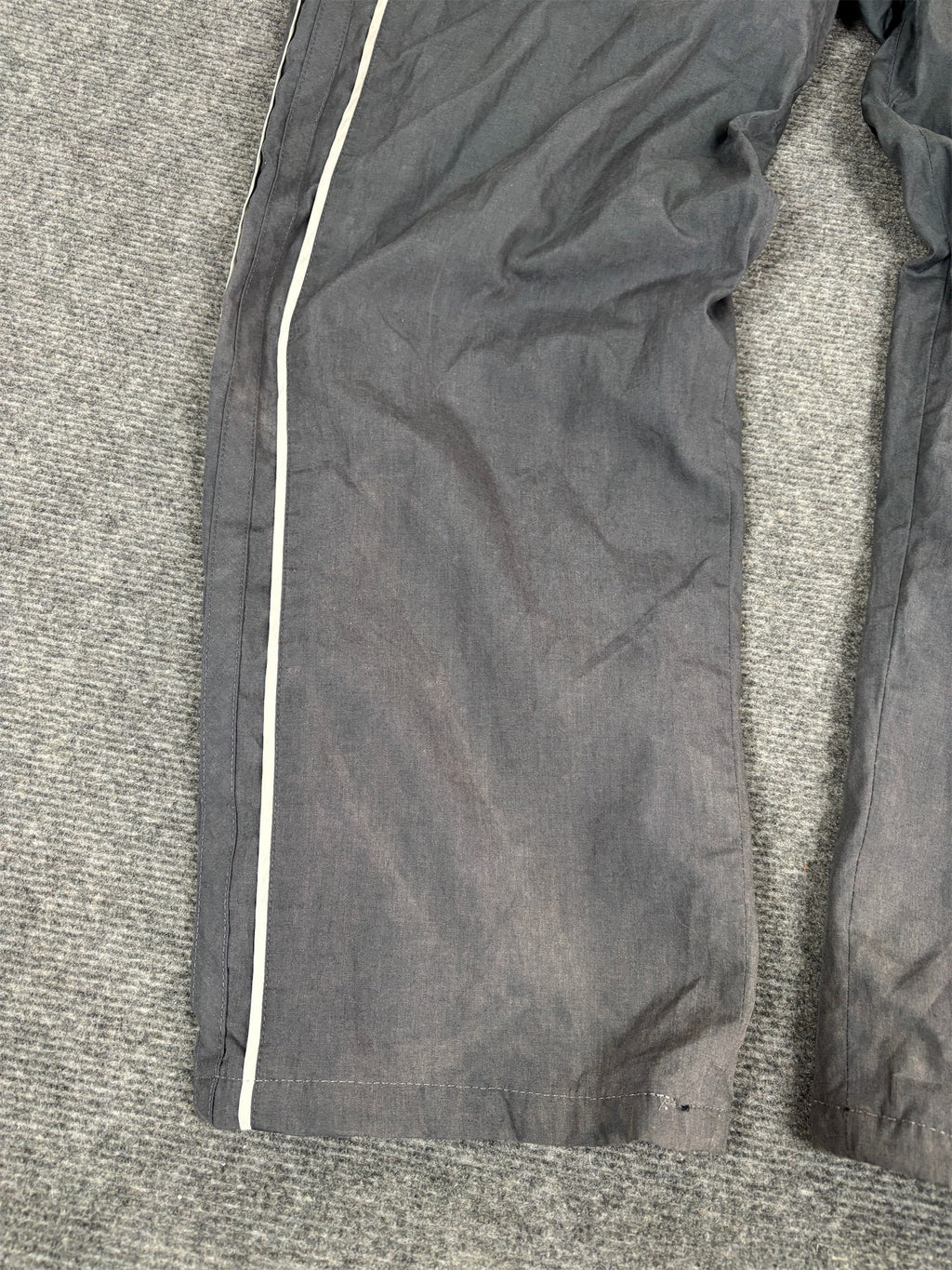 Vintage Y2K Nike Cargo Track Pants  Men's XL Grey White Piping Swoosh Baggy Joggers