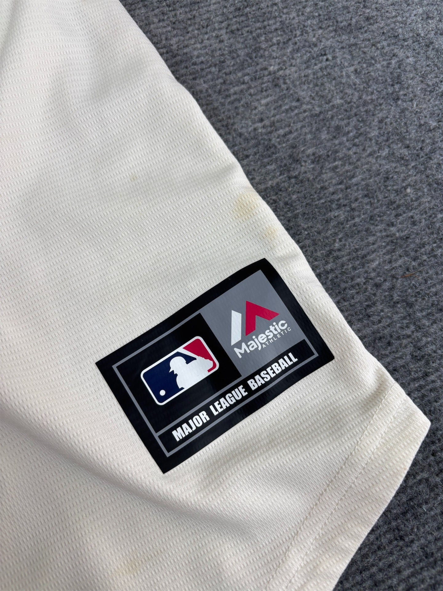 Classic Majestic Cardinals Baseball Jersey Men's XXL Cream Embroidered Logo Mesh Button Down