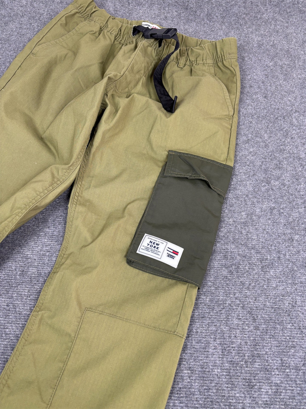 Tommy Jeans Cargo Pants Men's L Army Green Ethan Belt Bungee Ankles Straight Leg