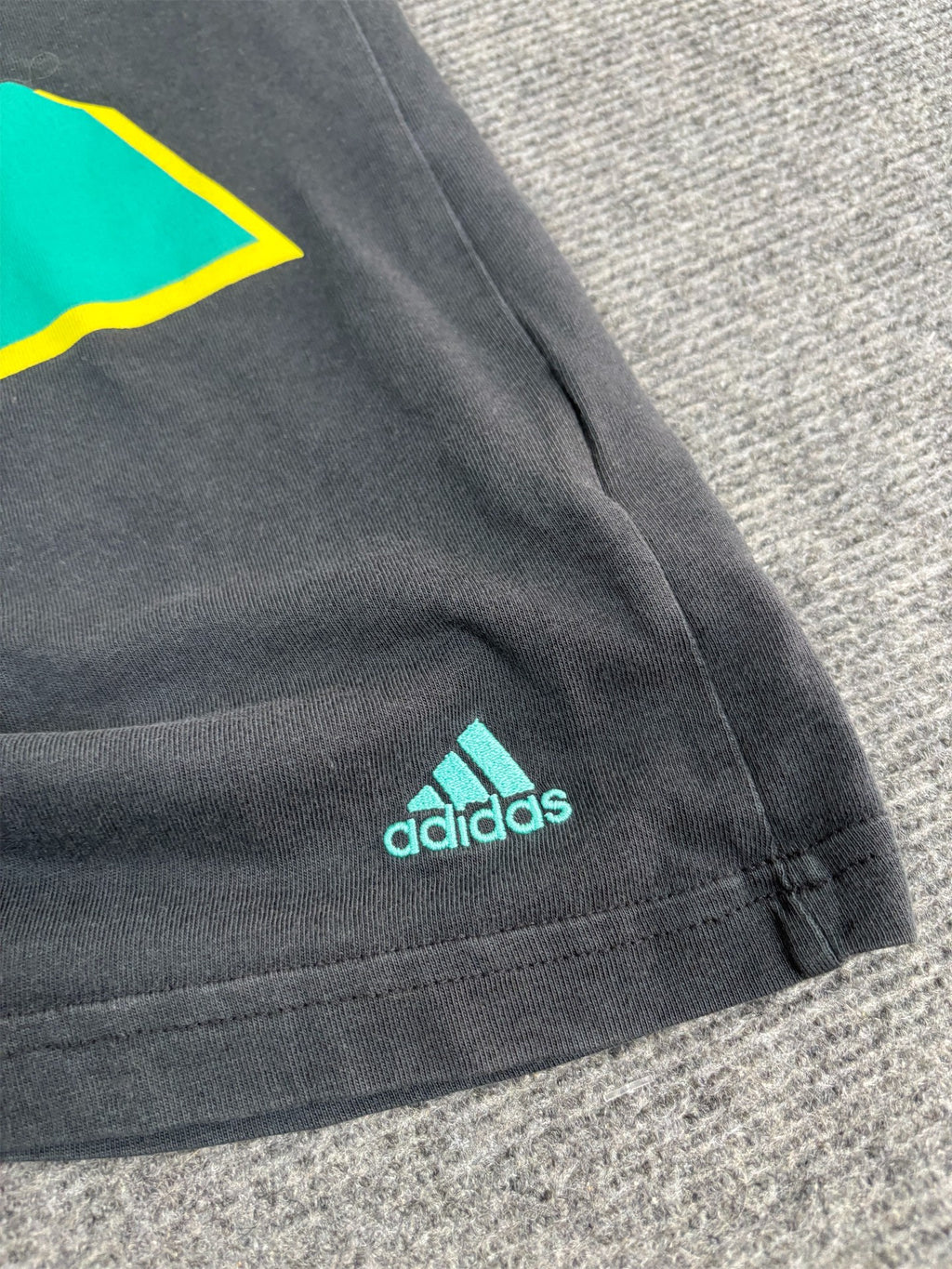 Vintage Y2K Adidas T-shirt Men's M Black London Olympics 2012 GRaphic Tee Crew Neck