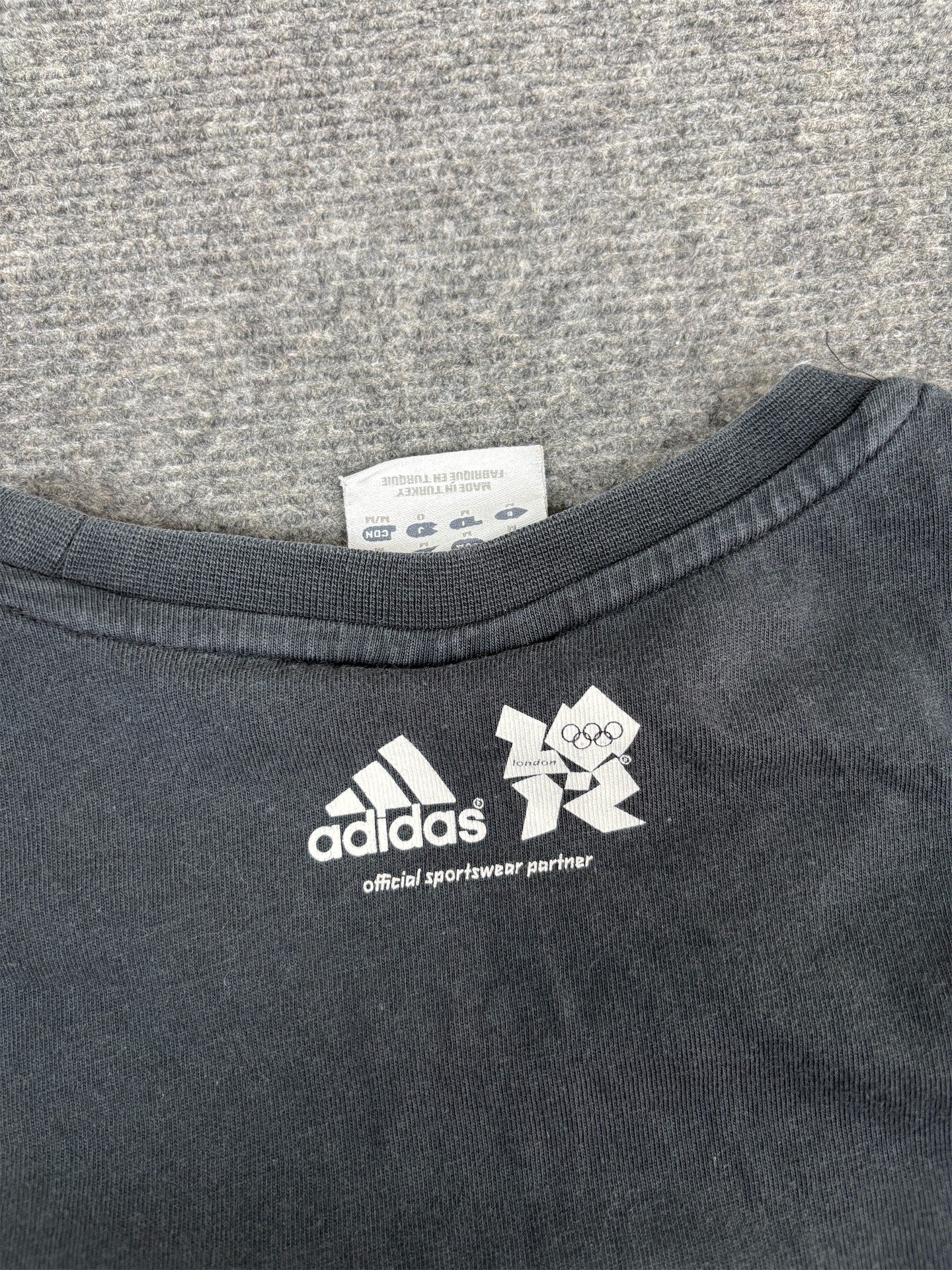 Vintage Y2K Adidas T-shirt Men's M Black London Olympics 2012 GRaphic Tee Crew Neck