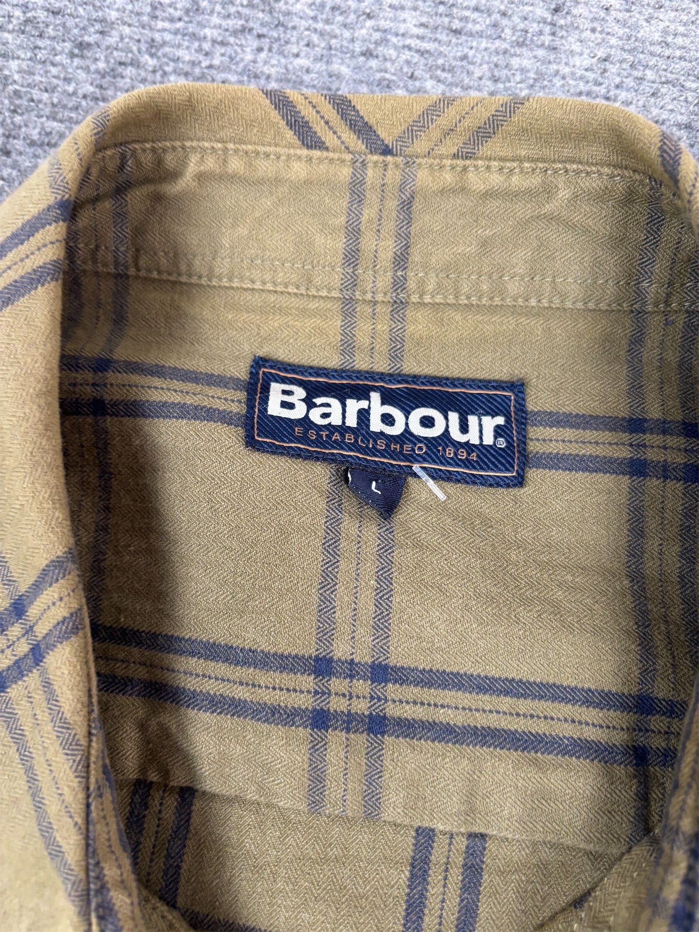 Men's Barbour Jacket Size L Green Check Pattern Lightweight  Button Down