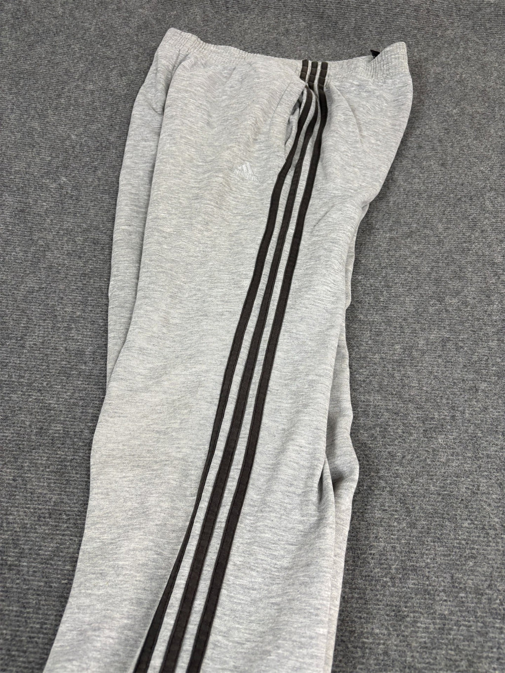 Classic Adidas Track Pants Men's M Grey Black 3 stripe Sweatpants Wide Leg