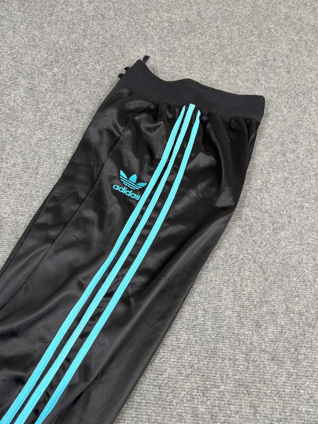 Adidas Track Pants Women's S Black Blue Logo 3 Stripe Pleated Joggers Wide Leg