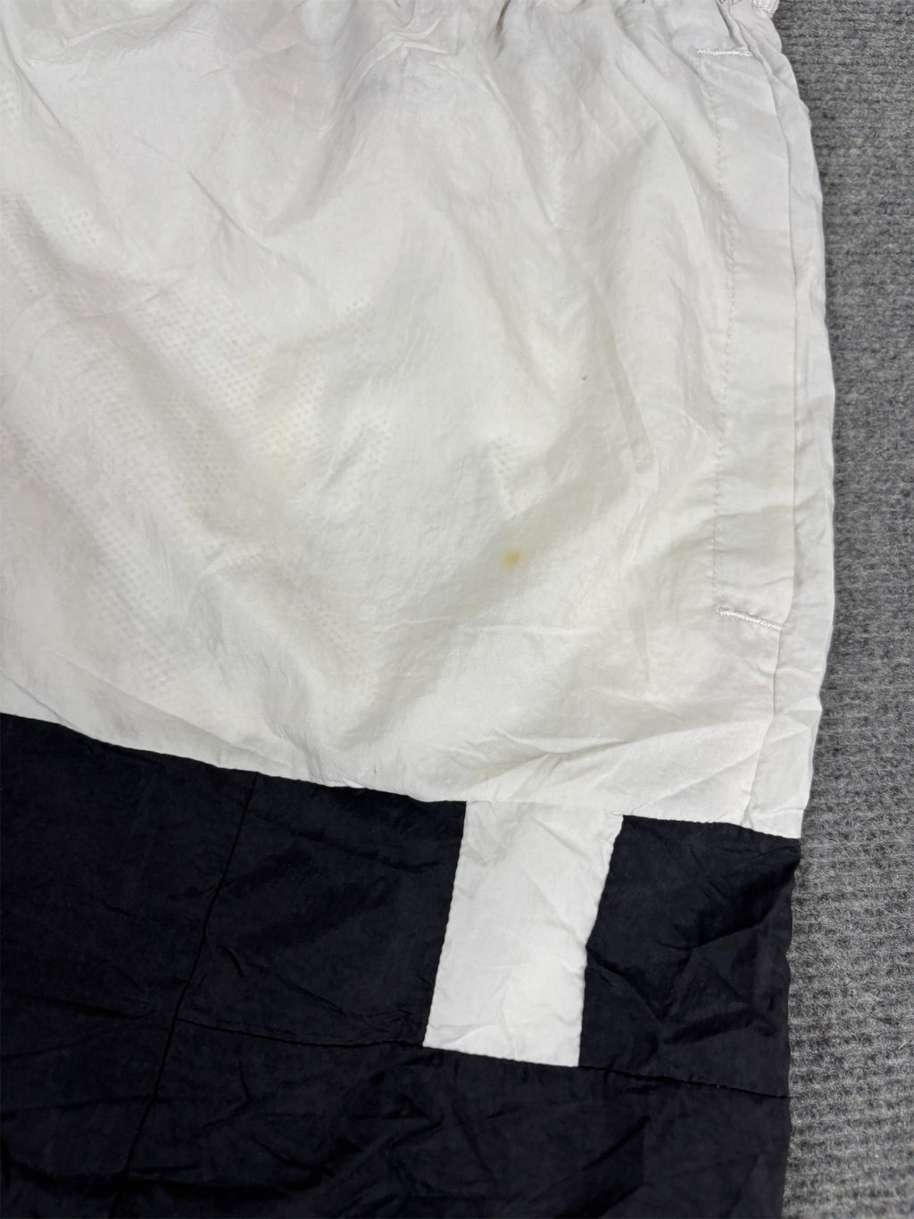 Classic Nike Track Pants Men's M White Black Red Spell Out Joggers Wide Leg