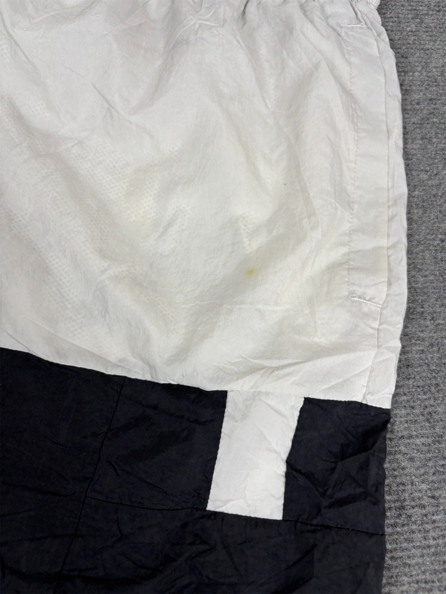 Classic Nike Track Pants Men's M White Black Red Spell Out Joggers Wide Leg