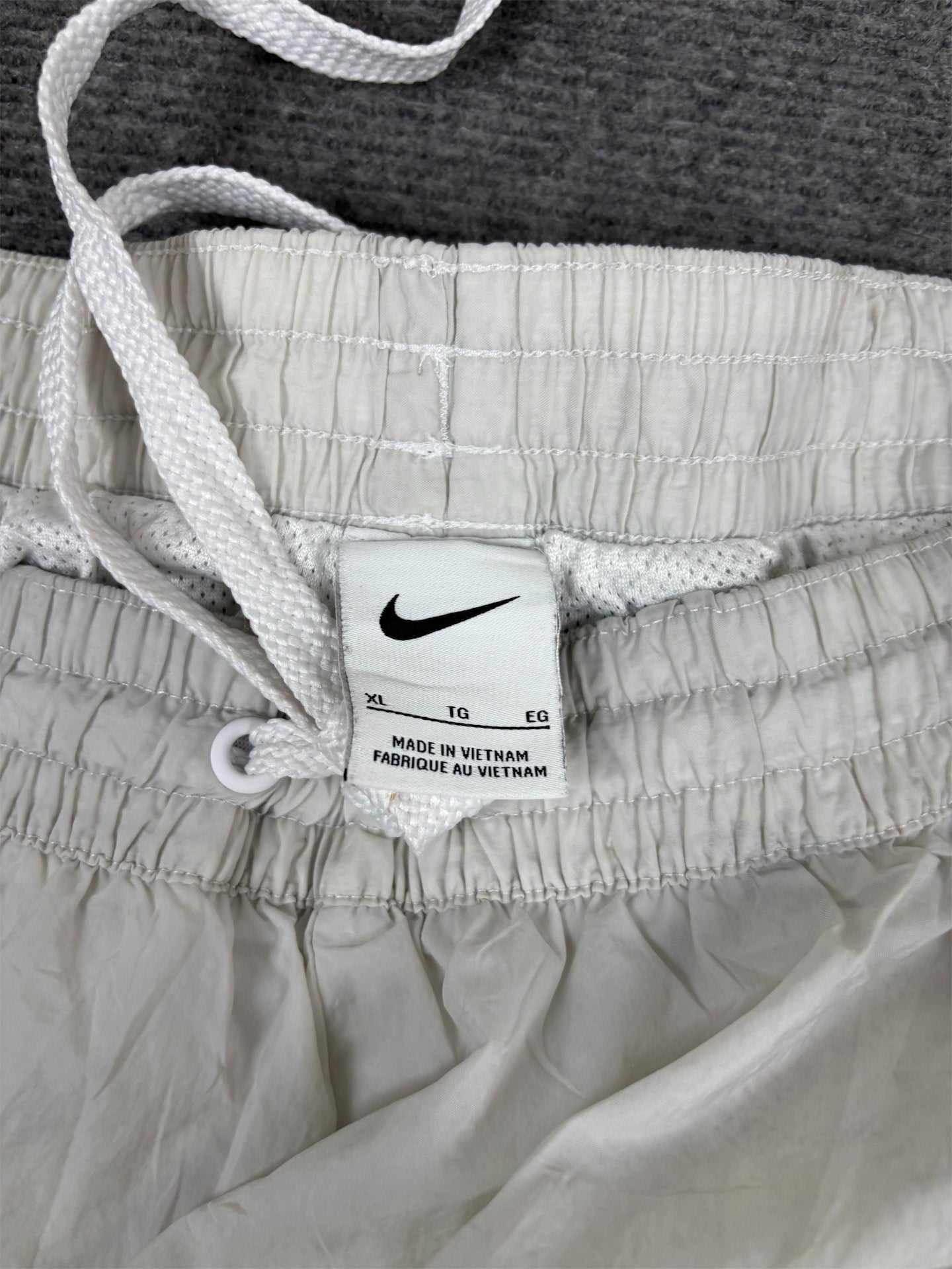 Classic Nike Track Pants Men's M White Black Red Spell Out Joggers Wide Leg