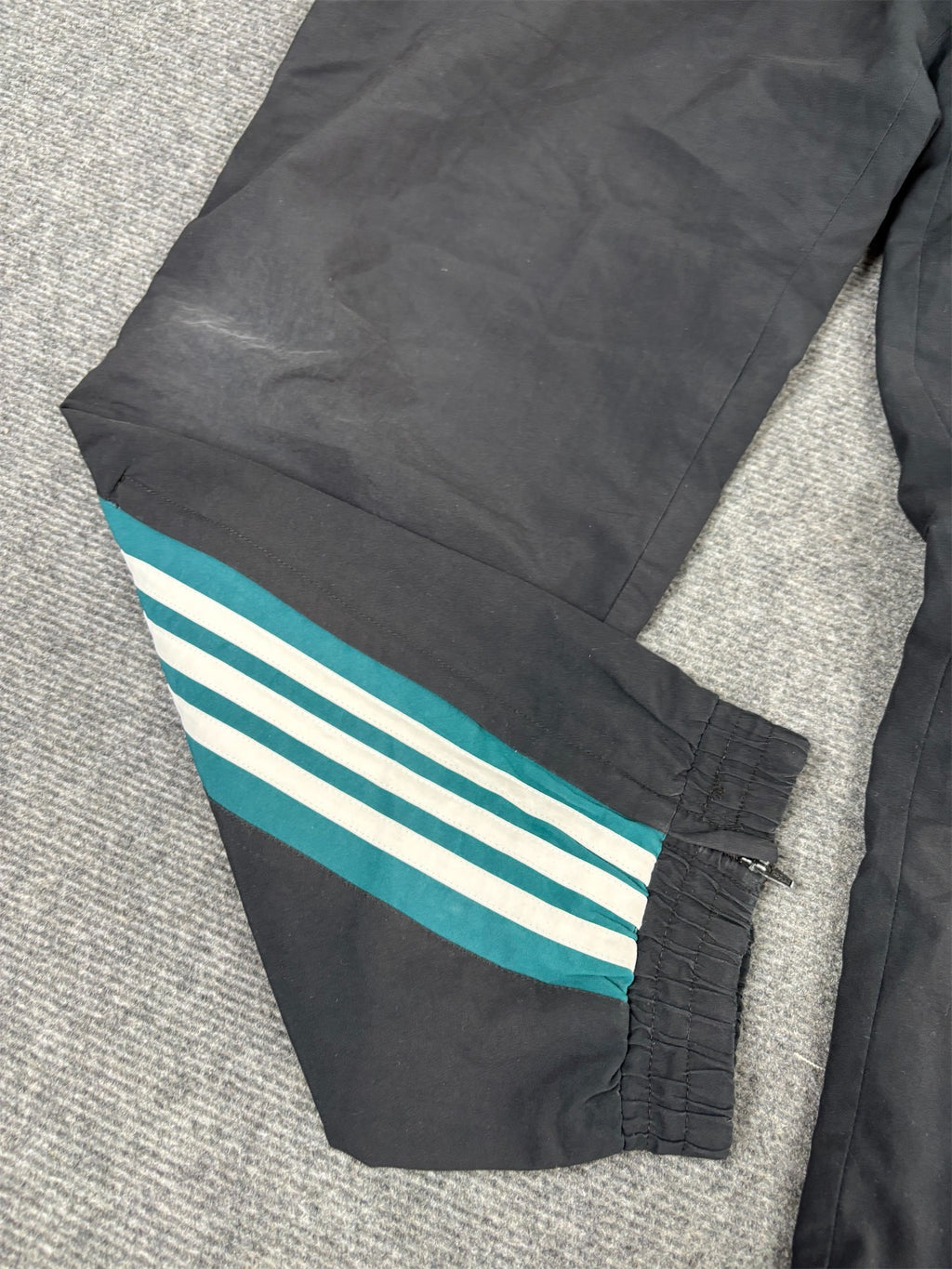 Vintage Y2K Adidas Track Pants Men's L Black Green White 3 Stripe Joggers Straight Leg