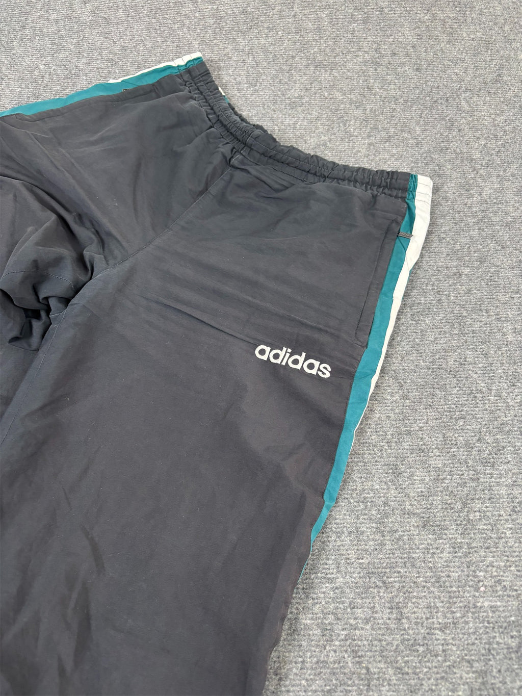 Vintage Y2K Adidas Track Pants Men's L Black Green White 3 Stripe Joggers Straight Leg