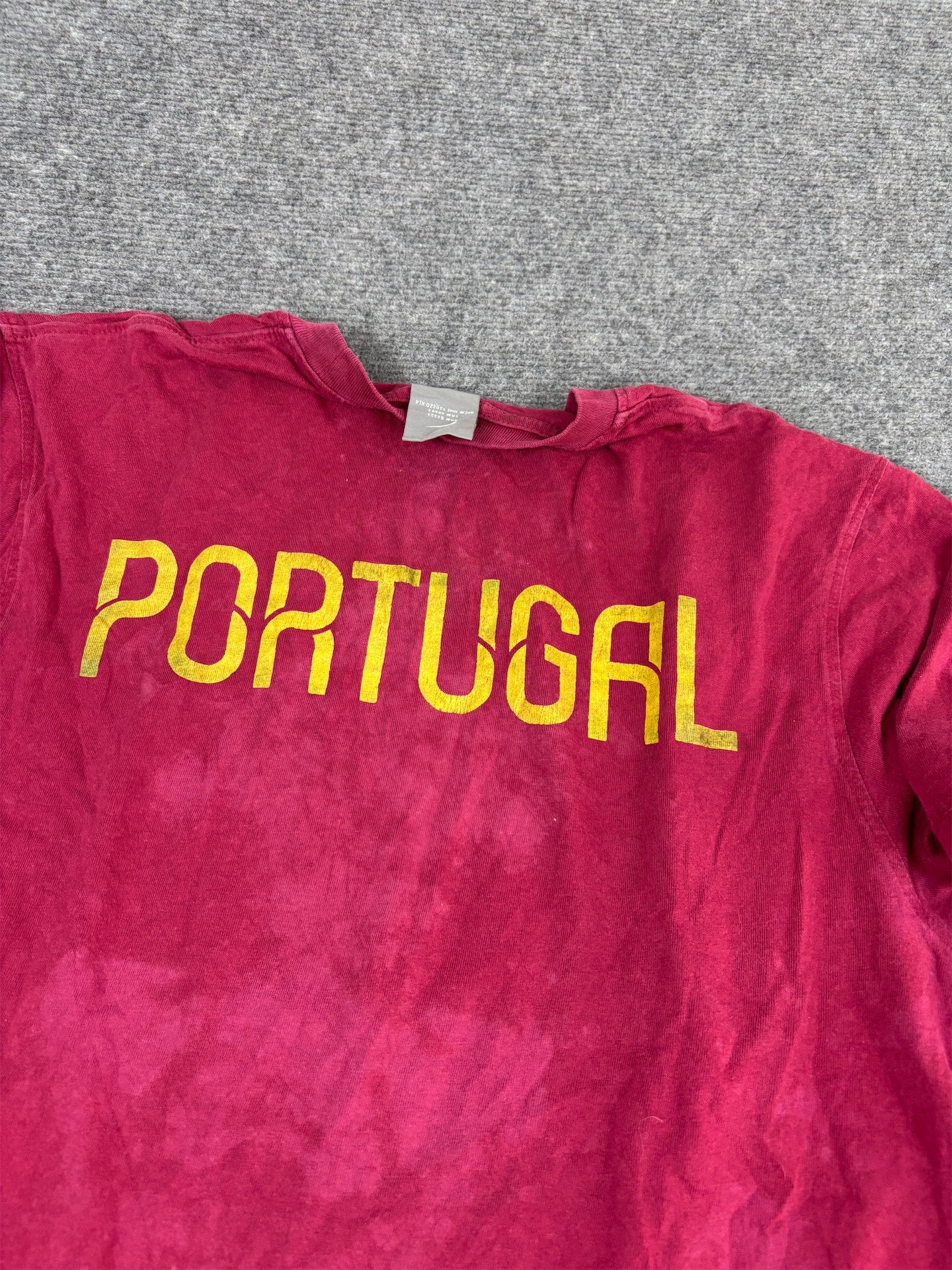 Vintage Y2K Nike T-shirt Men's L Red Portugal Football Shirt Tee Crew Neck