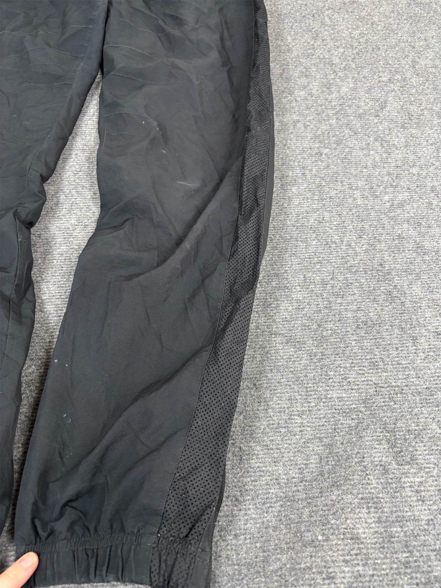 Vintage Y2K Nike Track Pants Men's M Black Grey Swoosh Mesh Panels Joggers