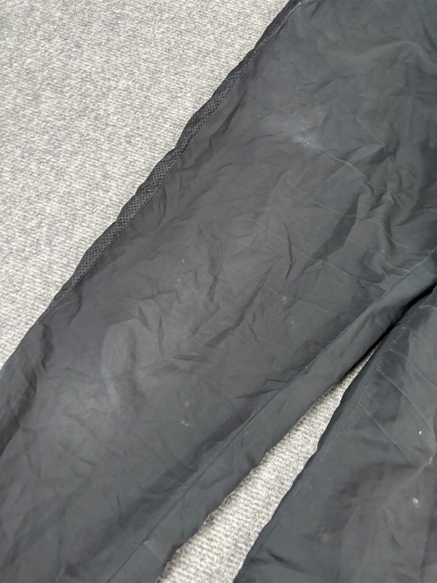 Vintage Y2K Nike Track Pants Men's M Black Grey Swoosh Mesh Panels Joggers