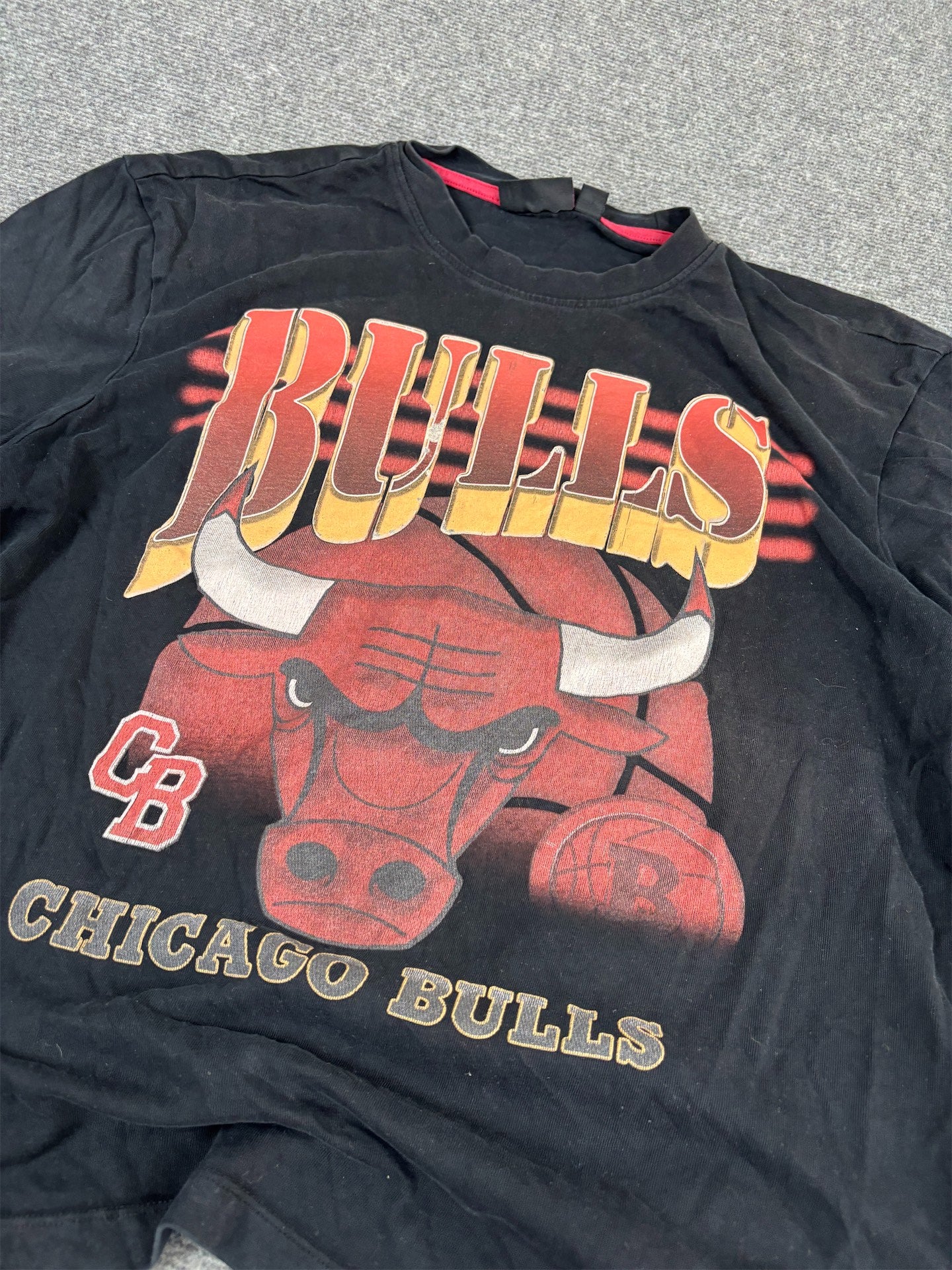 NBA Chicago Bulls T-shirt Men's XL Black Graphic Tee Crew Neck