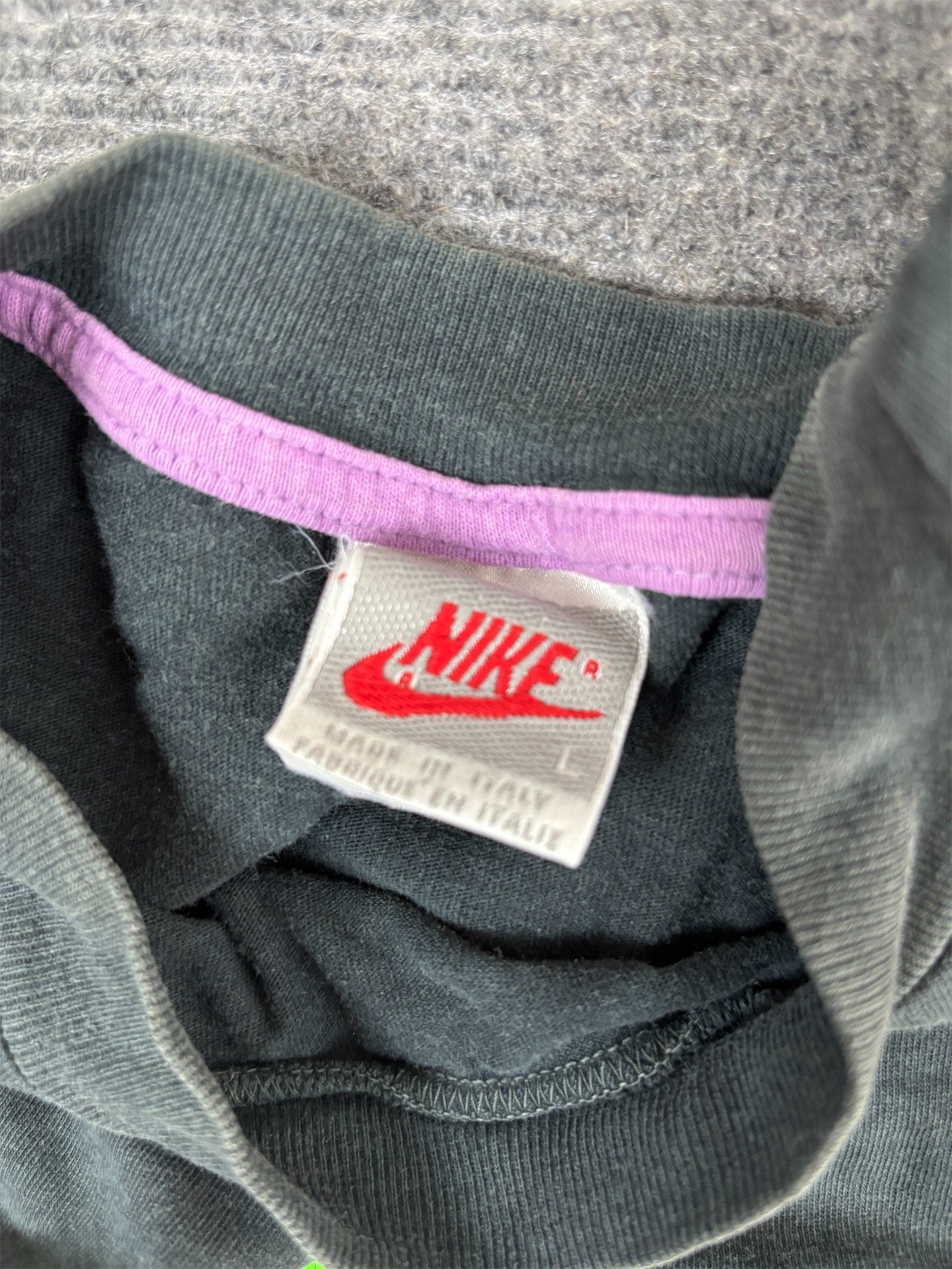 Vintage 90's Nike T-shirt Men's L Black Single Stitch Spell Out Tee Crew Neck