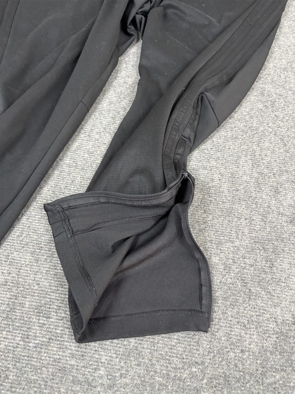 Vintage Y2K Adidas Track Pants Men's XL Black 3 Stripe Logo Mesh Texutre Jogger Tapered