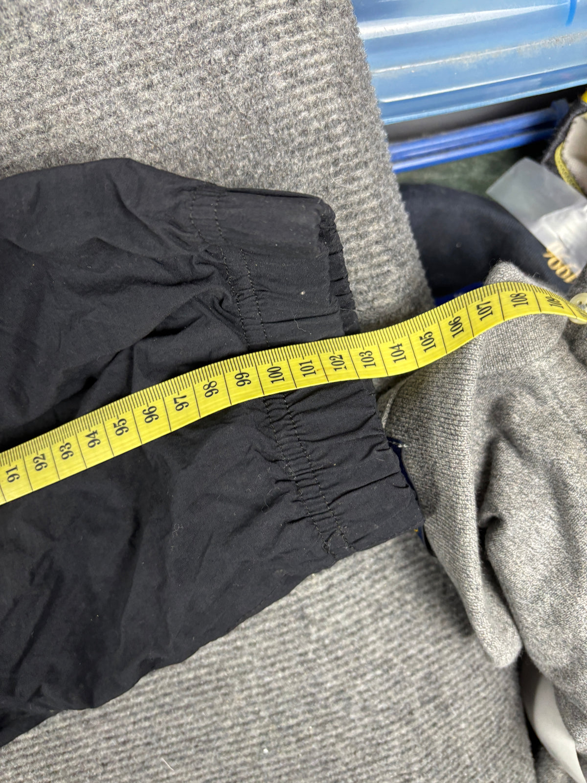 Nike SB Baggy Track Pants Men's Medium Black Cuffed Ankle