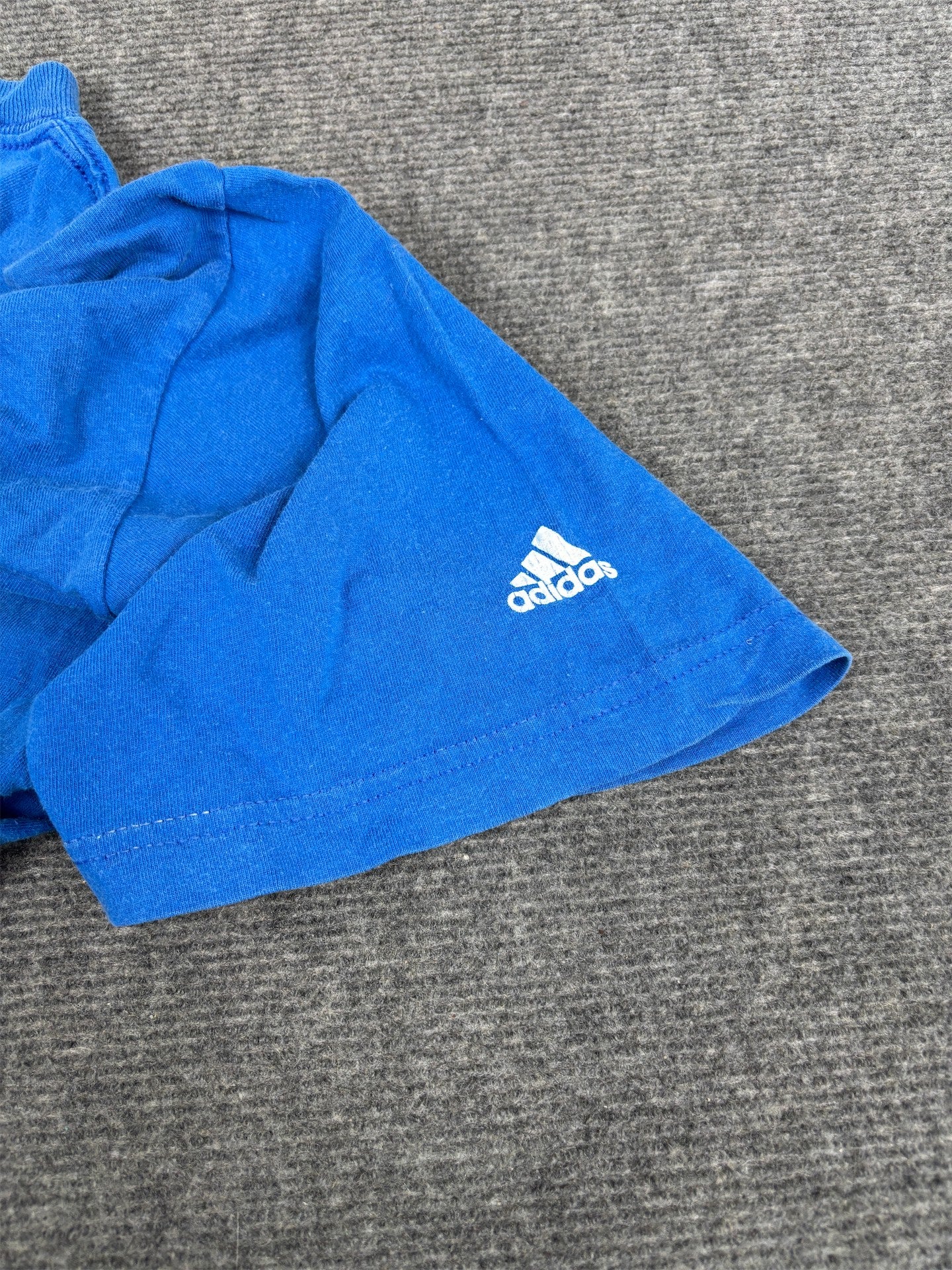 Vintage Adidas Notre Dame T-shirt Men's XL Blue Football Graphic Tee Crew Neck