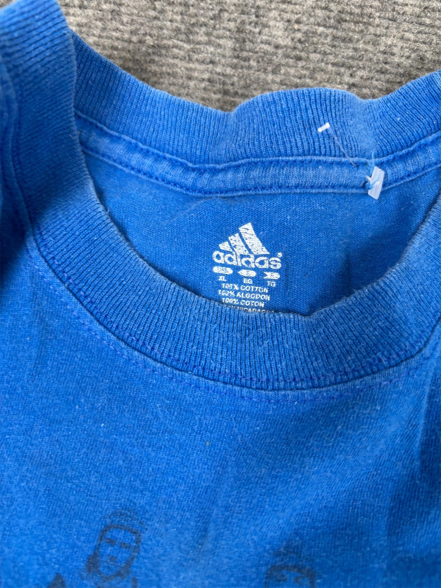 Vintage Adidas Notre Dame T-shirt Men's XL Blue Football Graphic Tee Crew Neck