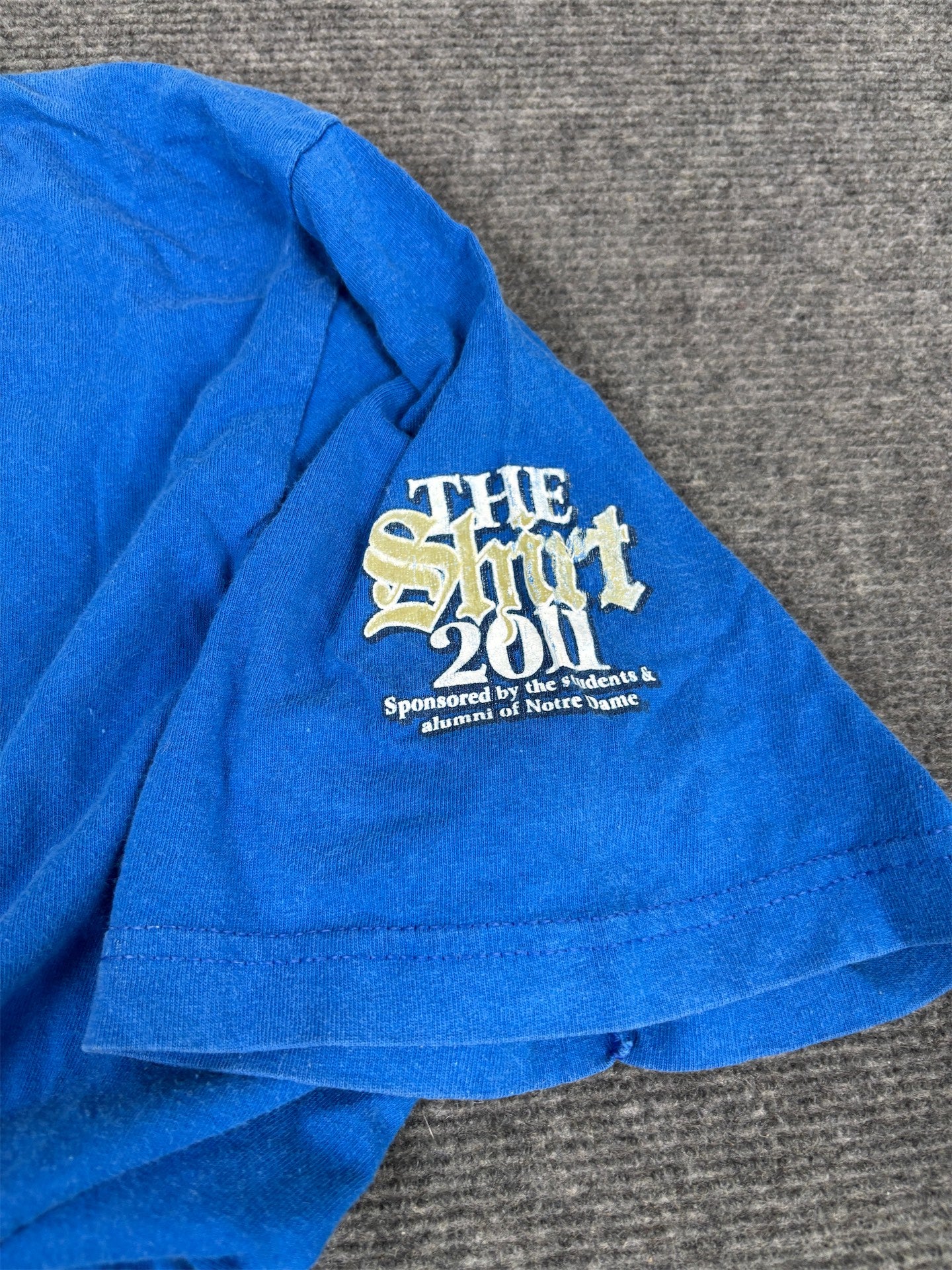 Vintage Adidas Notre Dame T-shirt Men's XL Blue Football Graphic Tee Crew Neck