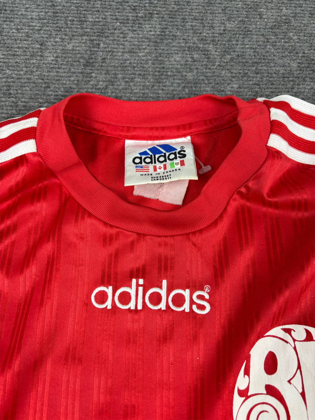 Vintage 90's Adidas Jersey Men's L Red White Logo 3 Stripe Football Shirt Crew Neck