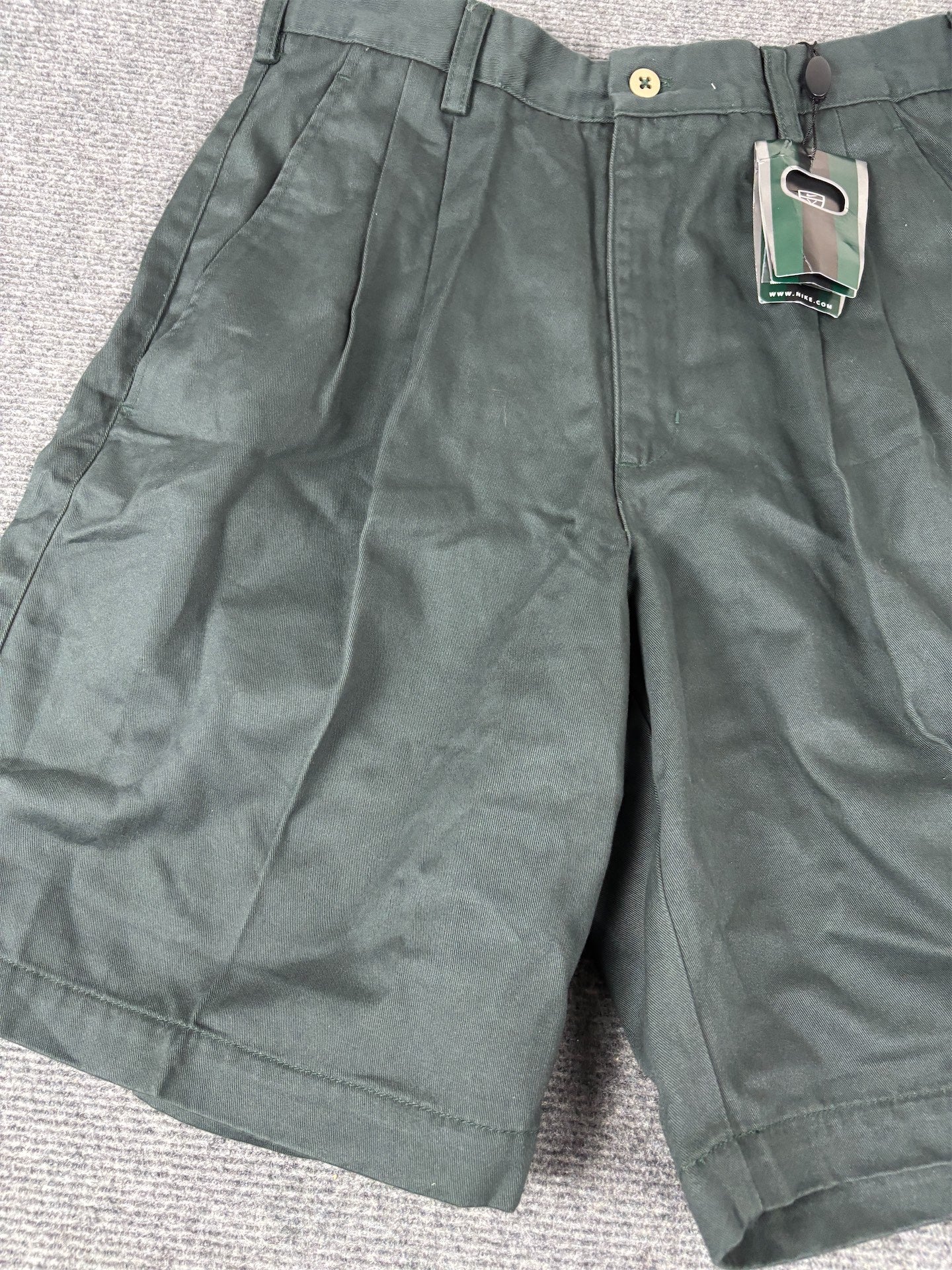 Vintage Y2K Nike Golf Chino Shorts Men's 30 Green Plated NWT Deadstock Wide Leg