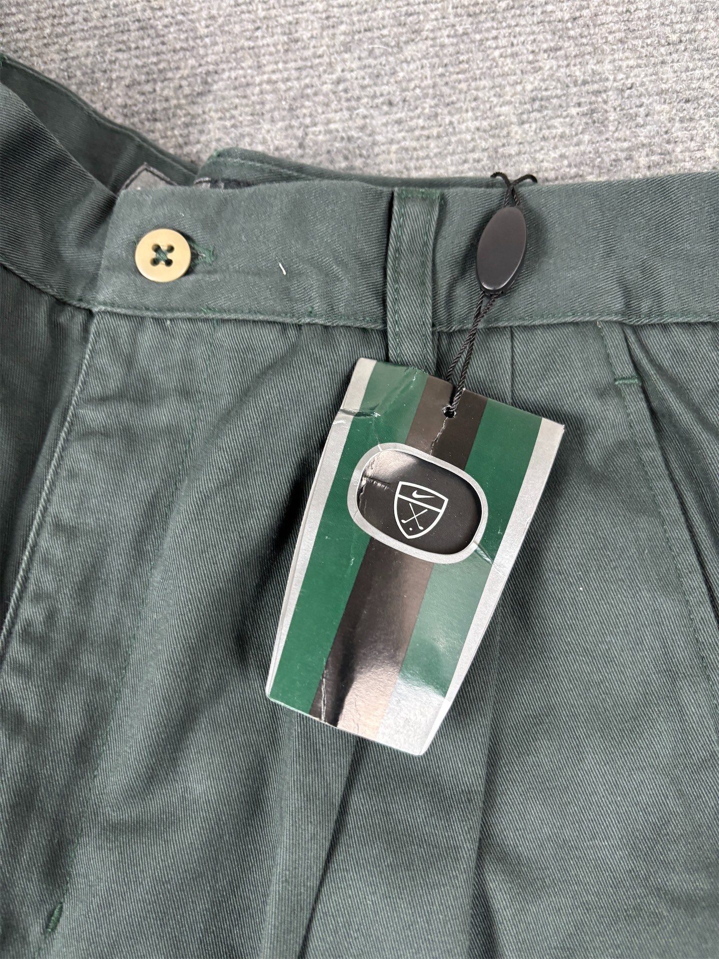 Vintage Y2K Nike Golf Chino Shorts Men's 30 Green Plated NWT Deadstock Wide Leg
