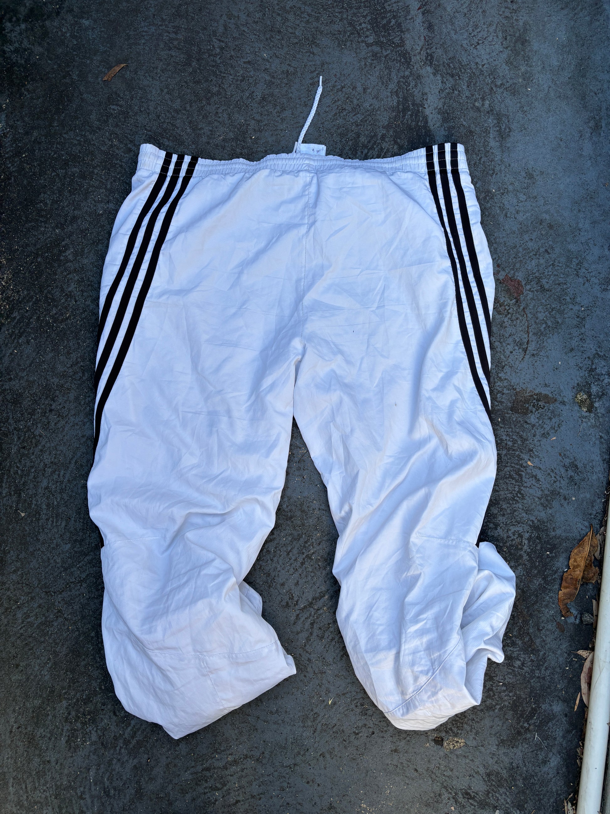Vintage Y2K Adidas Track Pants Size L White Black Logo 3 Stripe Classic Windbreaker