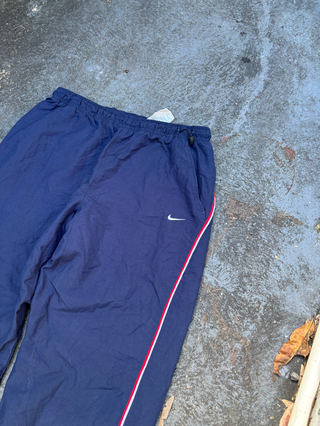 Vintage Y2K Nike Track Pants Size M Navy Red Piping Swoosh Wide Leg Nylon Windbreakers