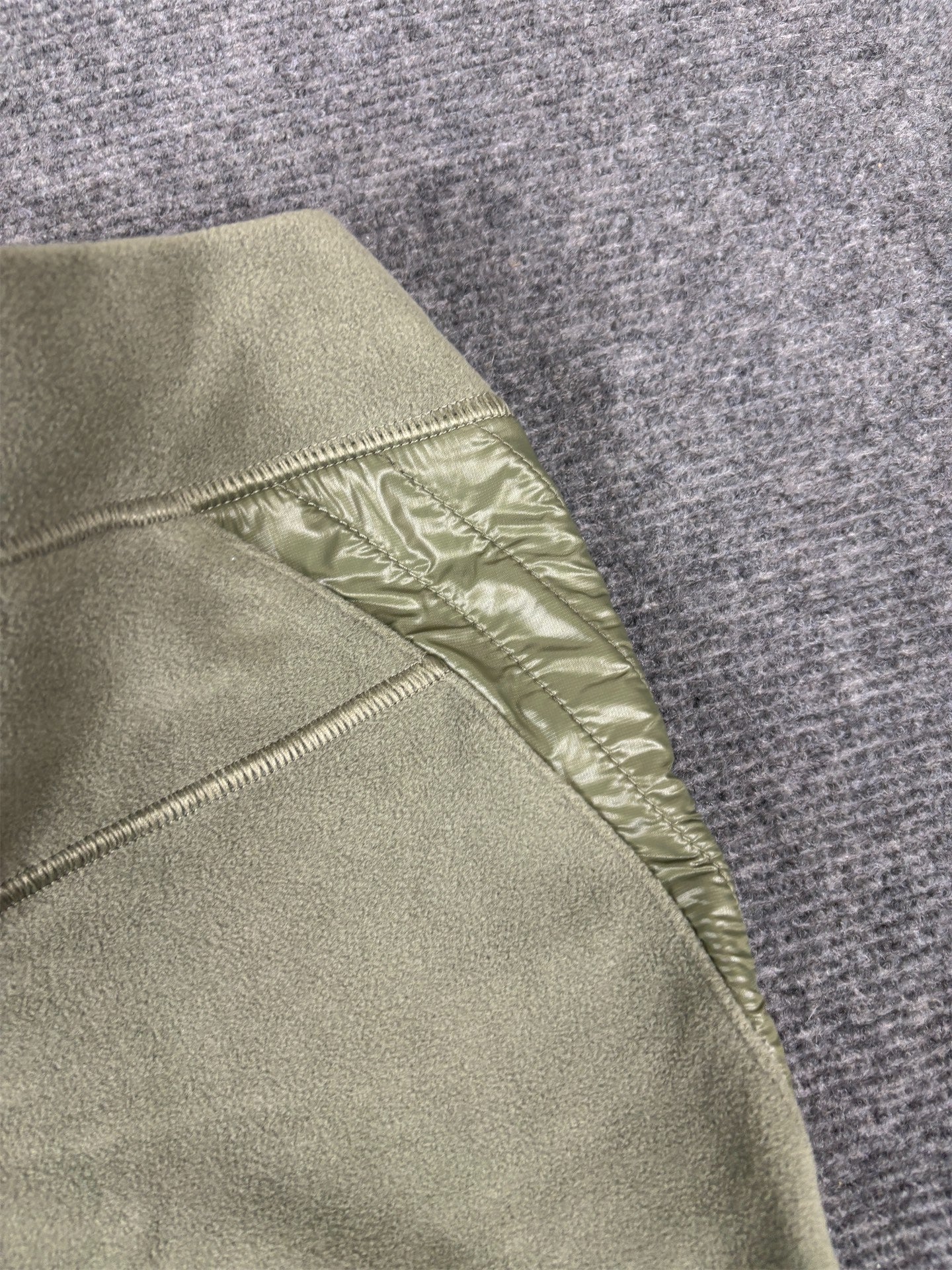 Vintage Y2K Nike ACG Track Pants Women's S Green Fleece Embroidered Joggers Slim
