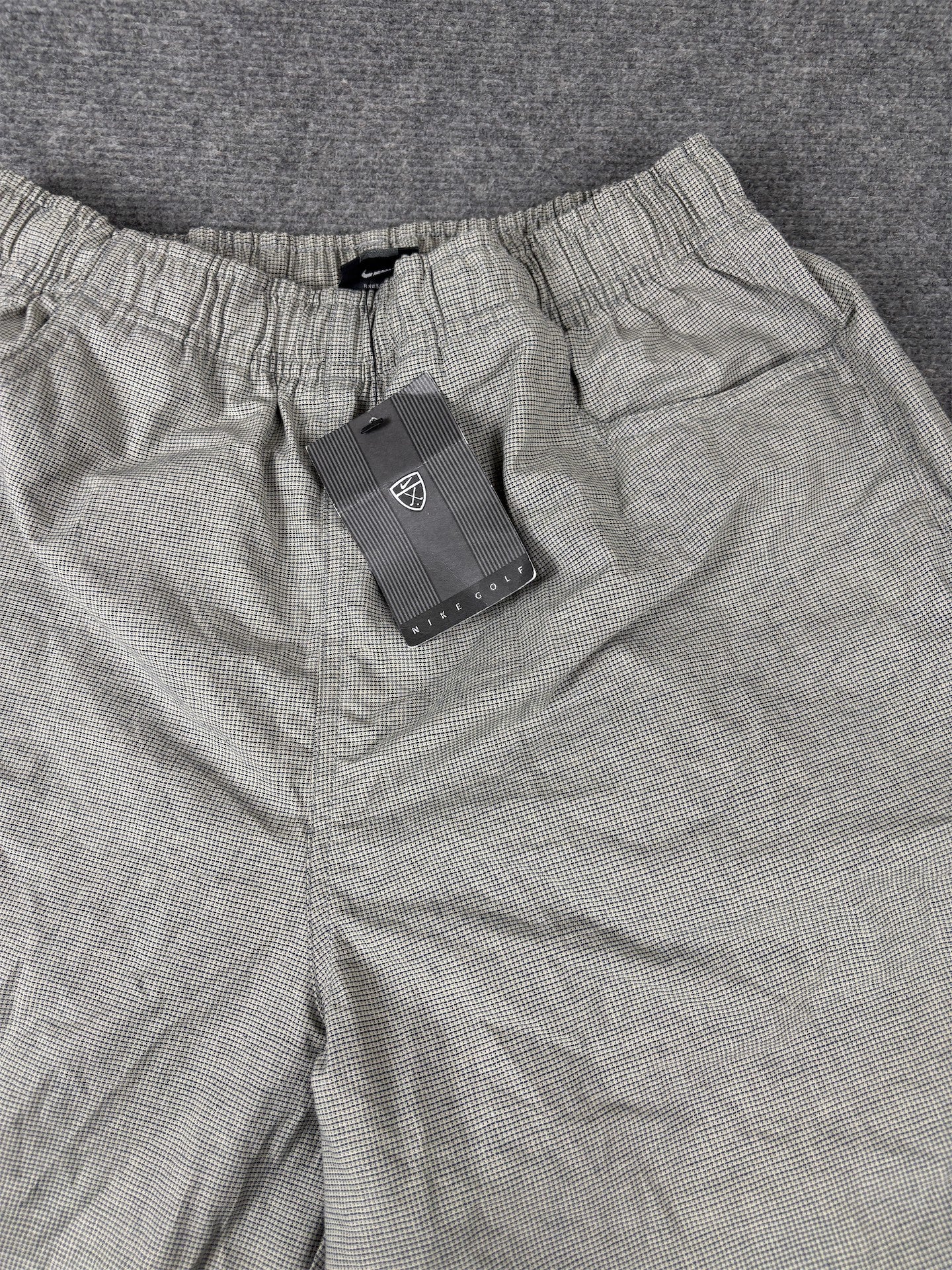 Vintage Y2K Nike Golf Shorts Men's S Grey Mini Checked 2001 NWT Deadstock Wide Leg