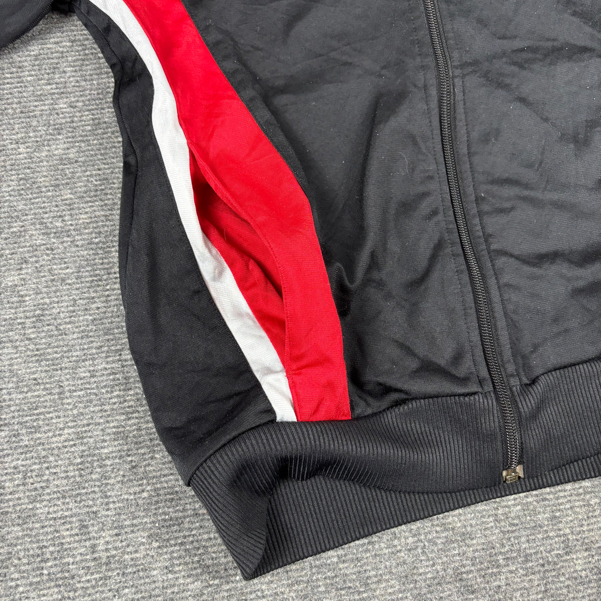 Vintage y2k Adidas Jacket Women's Small Black Red 3 Stripe Full Zip