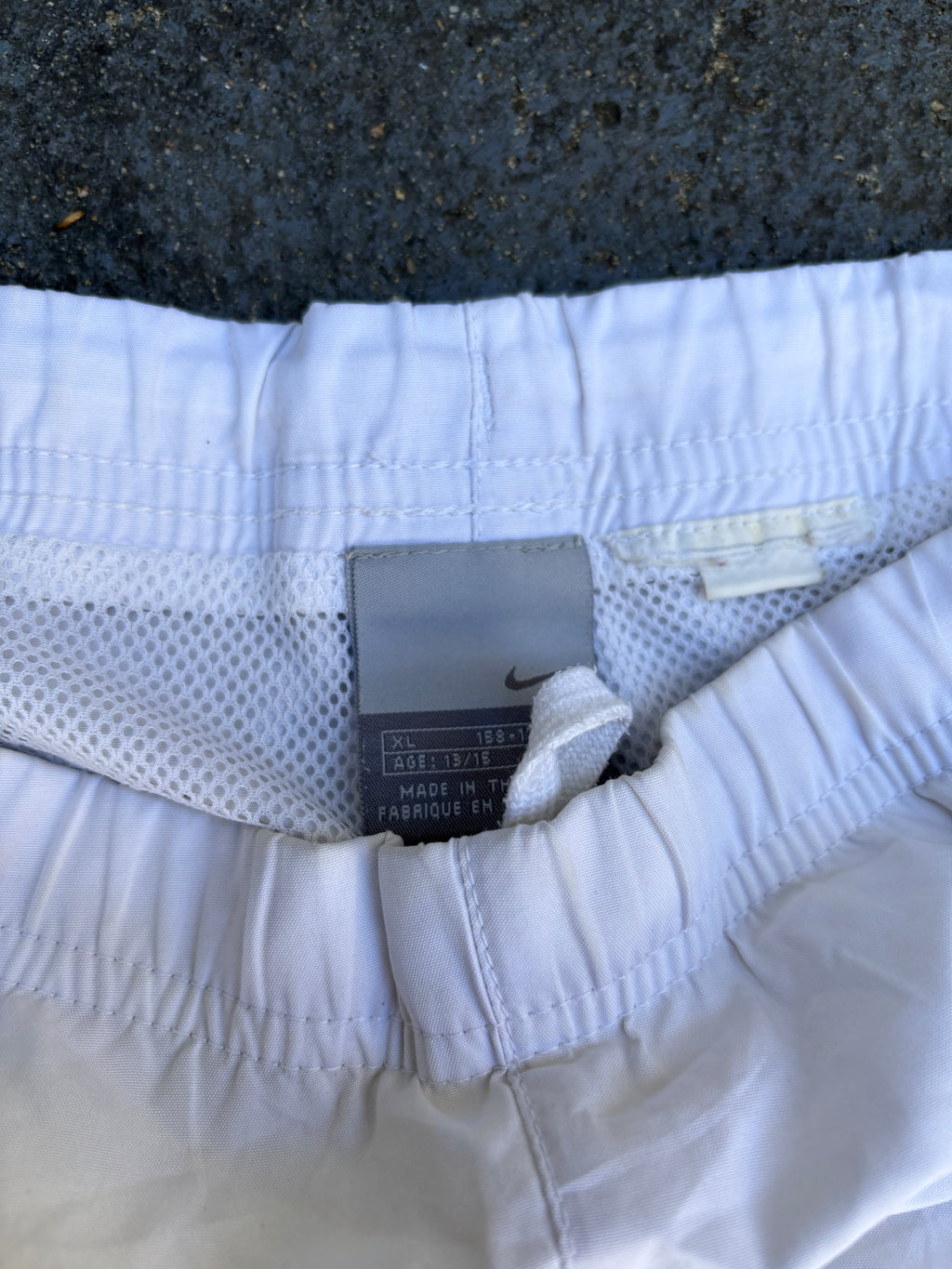 Vintage Y2K Nike Track Pants Women’s M White Pink Piping Swoosh Nylon Windbreakers