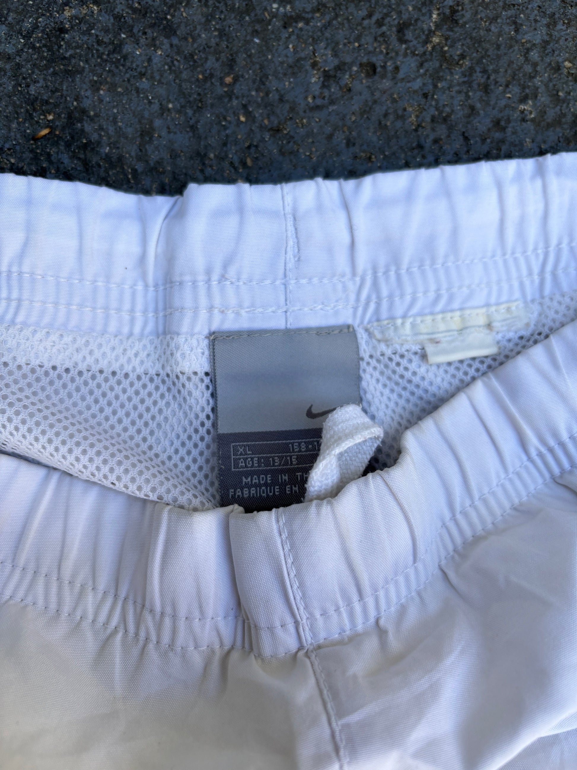 Vintage Y2K Nike Track Pants Women’s M White Pink Piping Swoosh Nylon Windbreakers