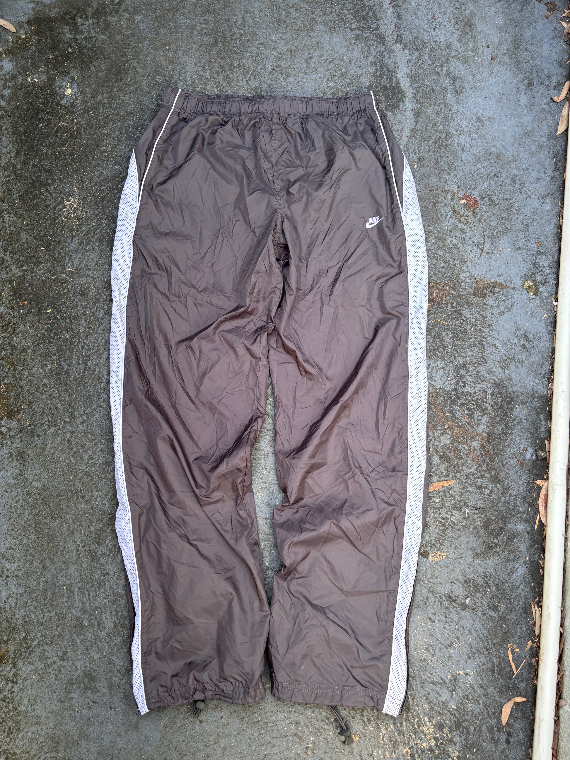 Vintage Y2K Nike Track Pants Size L Grey White Detail Classic Nylon Windbreaker
