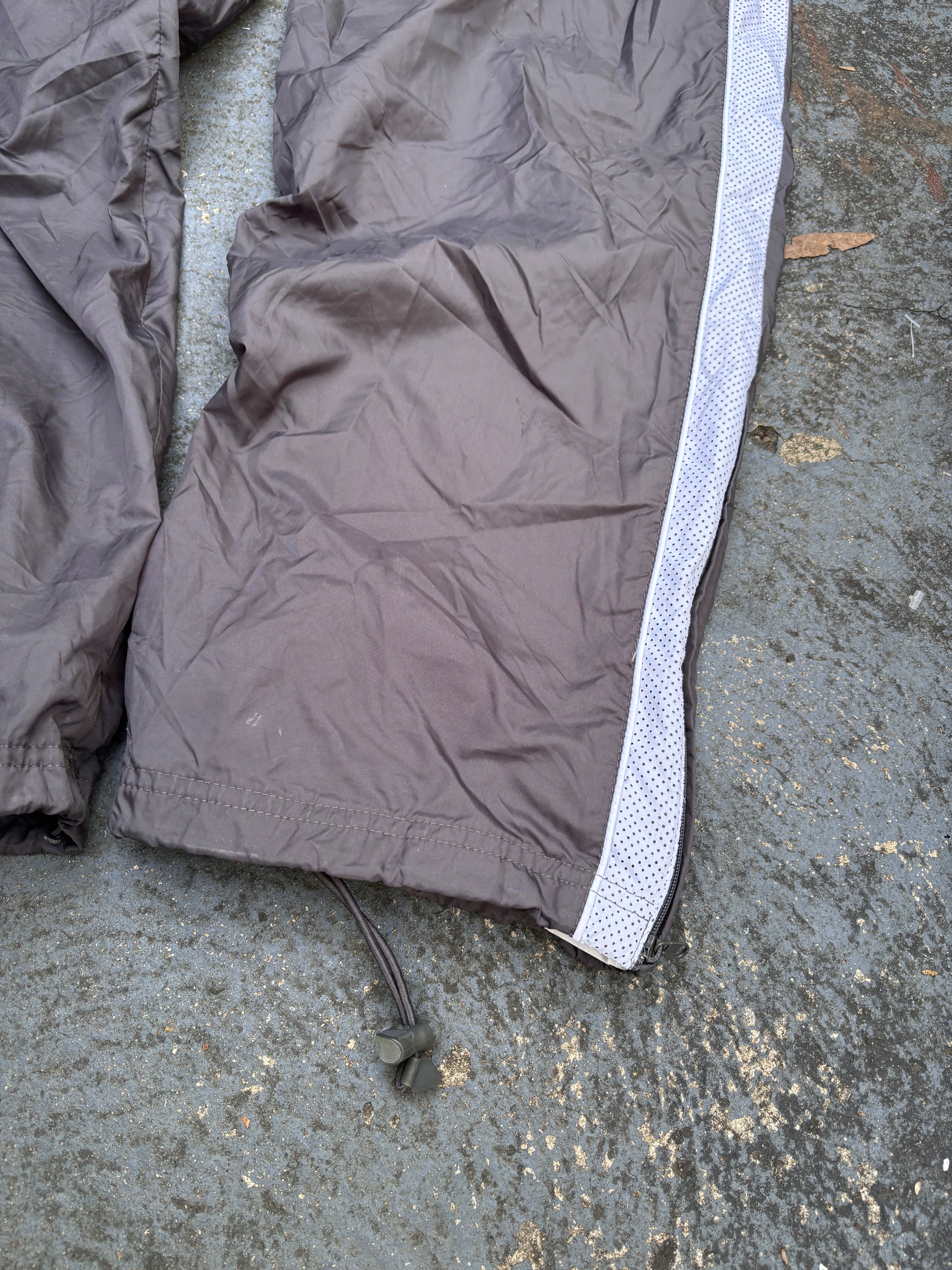 Vintage Y2K Nike Track Pants Size L Grey White Detail Classic Nylon Windbreaker