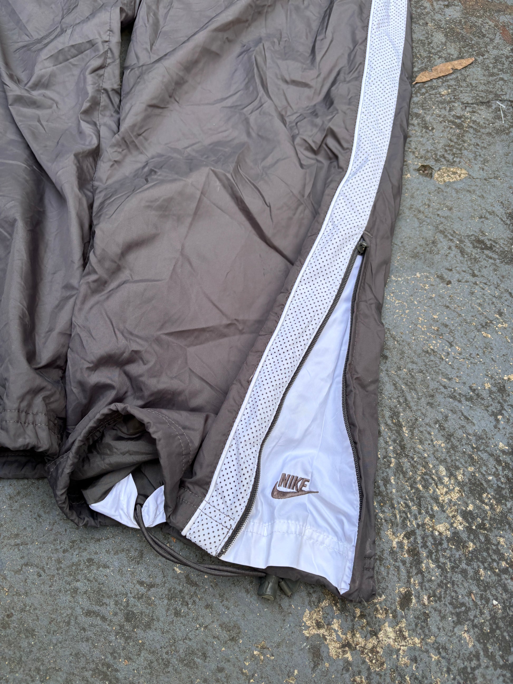 Vintage Y2K Nike Track Pants Size L Grey White Detail Classic Nylon Windbreaker