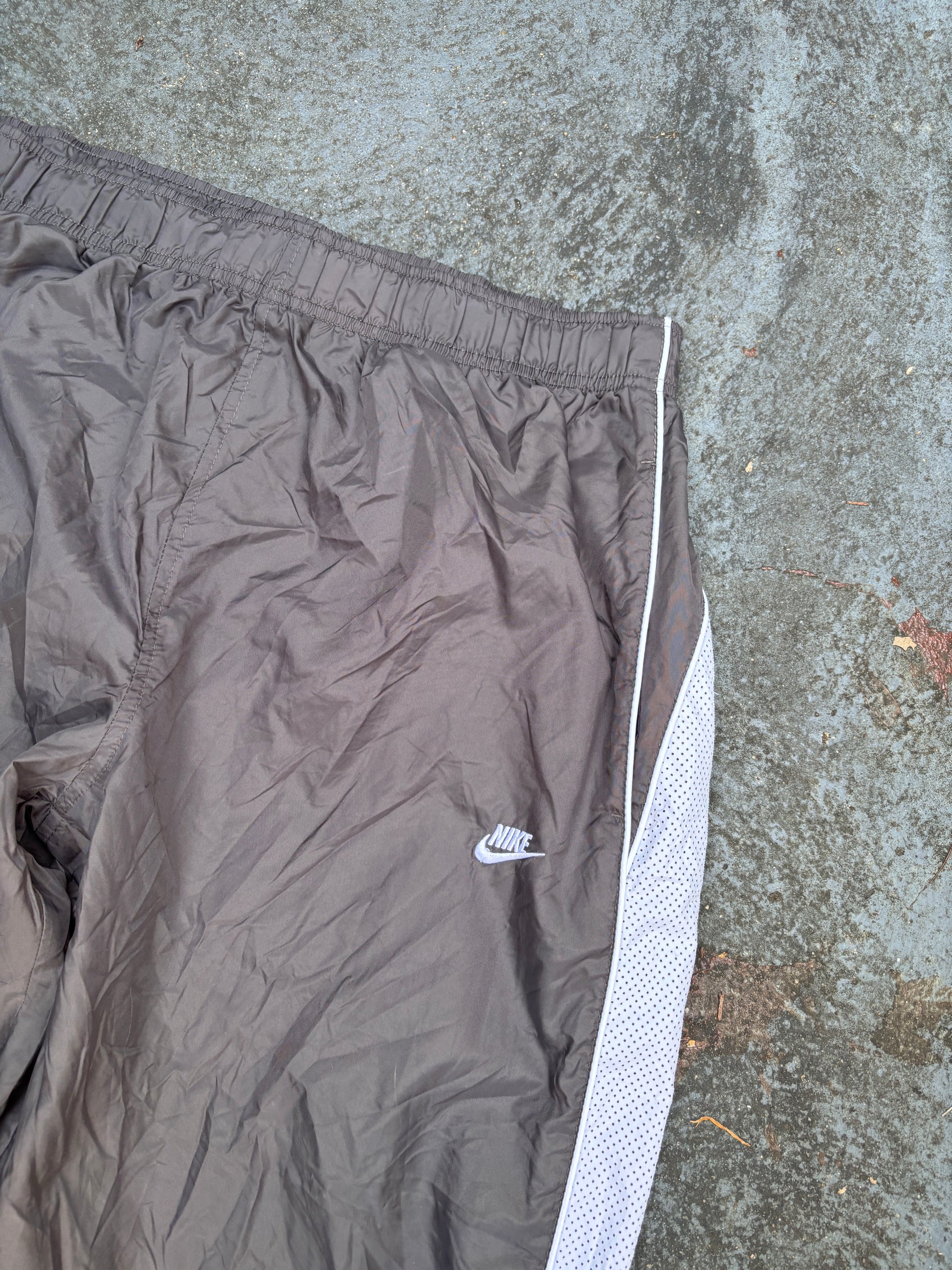 Vintage Y2K Nike Track Pants Size L Grey White Detail Classic Nylon Windbreaker