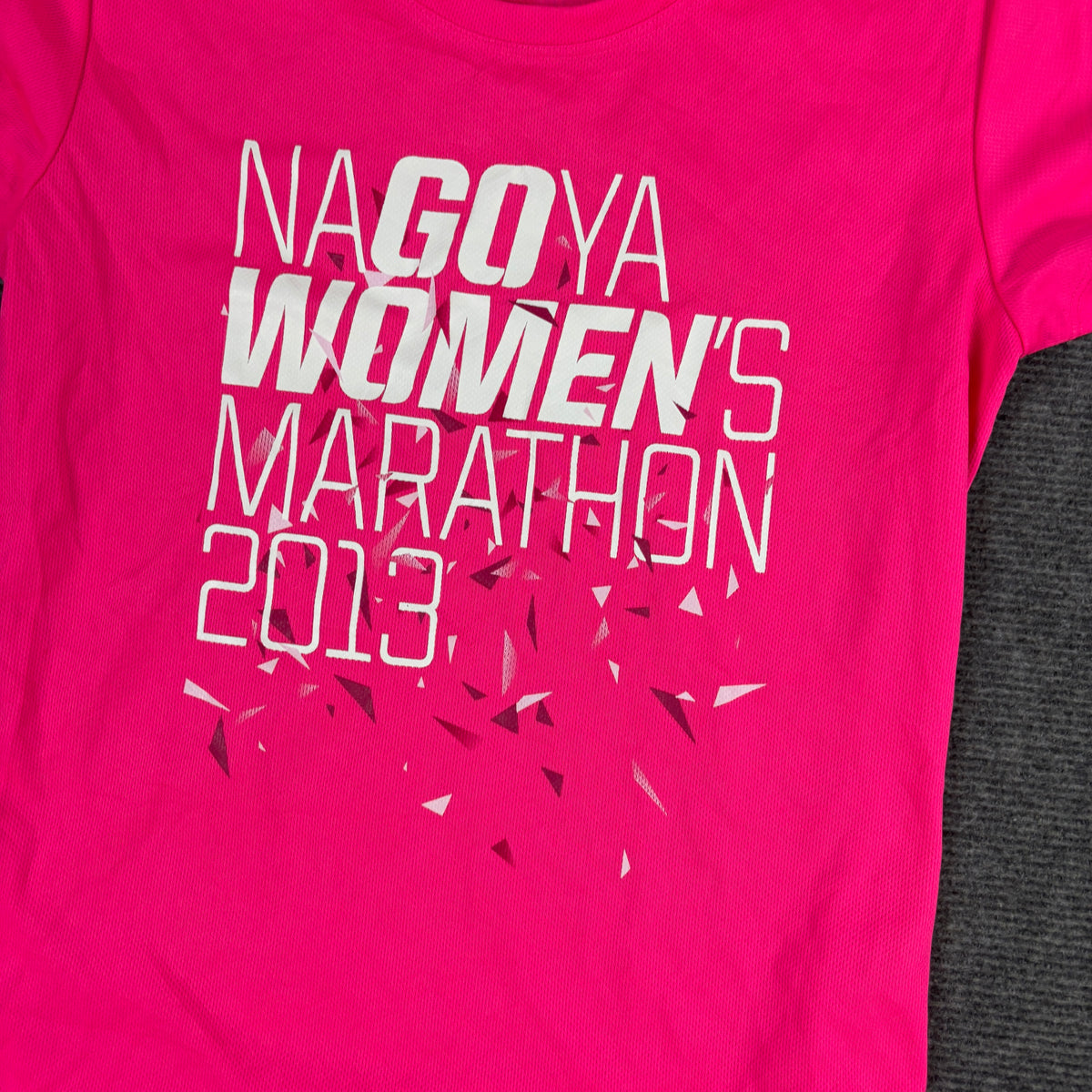 Nike Dri-Fit Activewear Top Women's XS Pink White Marathon T-shirt Japan Stock